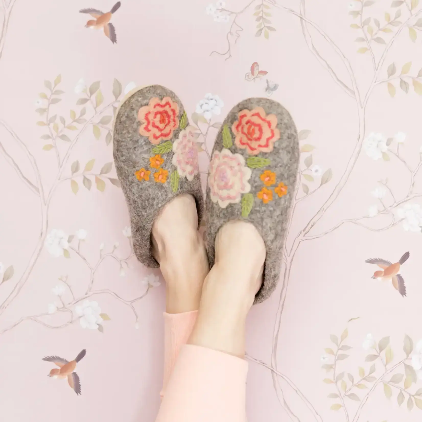 French Knot Grey / Extra Small (6-6.5) Dahlia Slippers