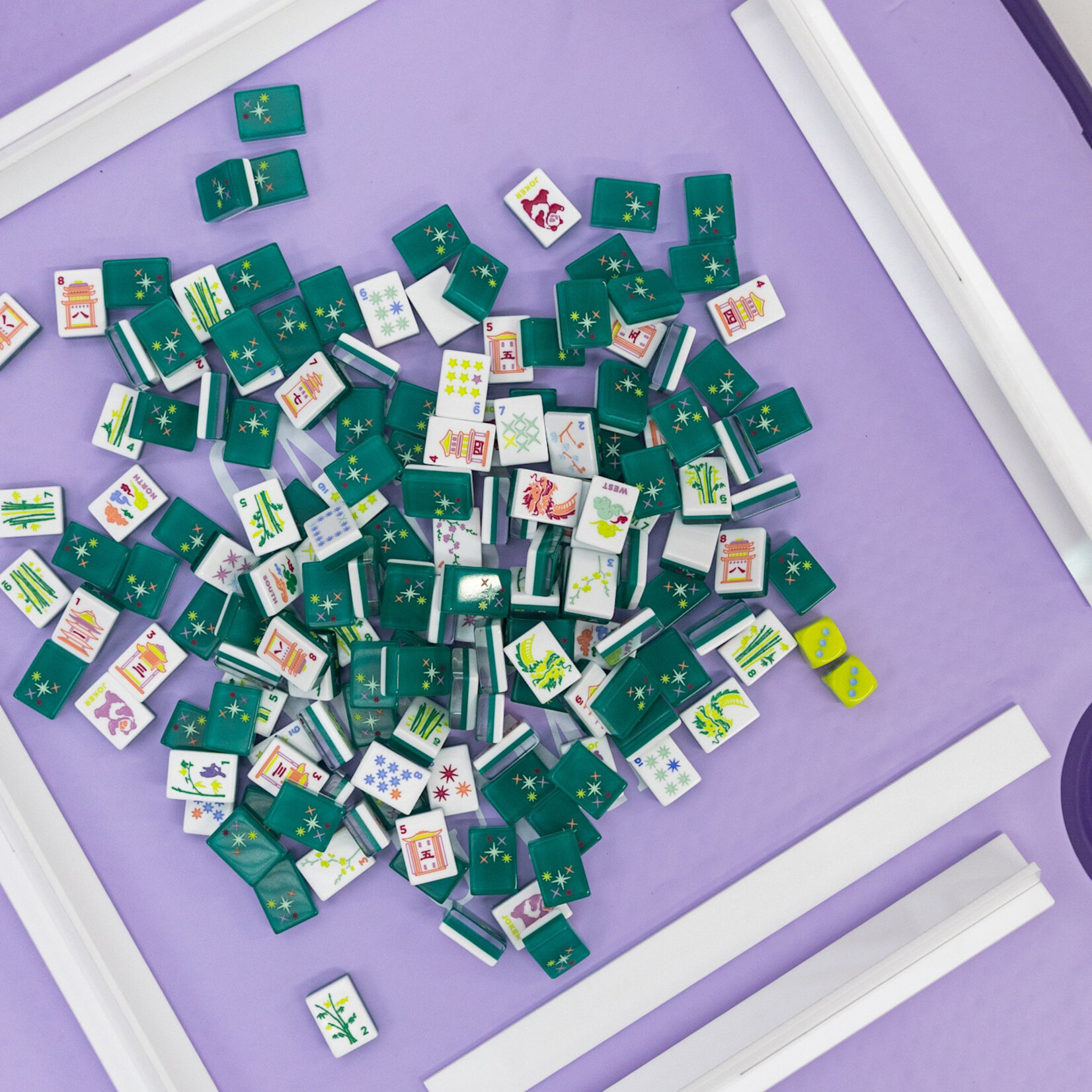 Bam Bird Boutique Inflatable Floating Game Table