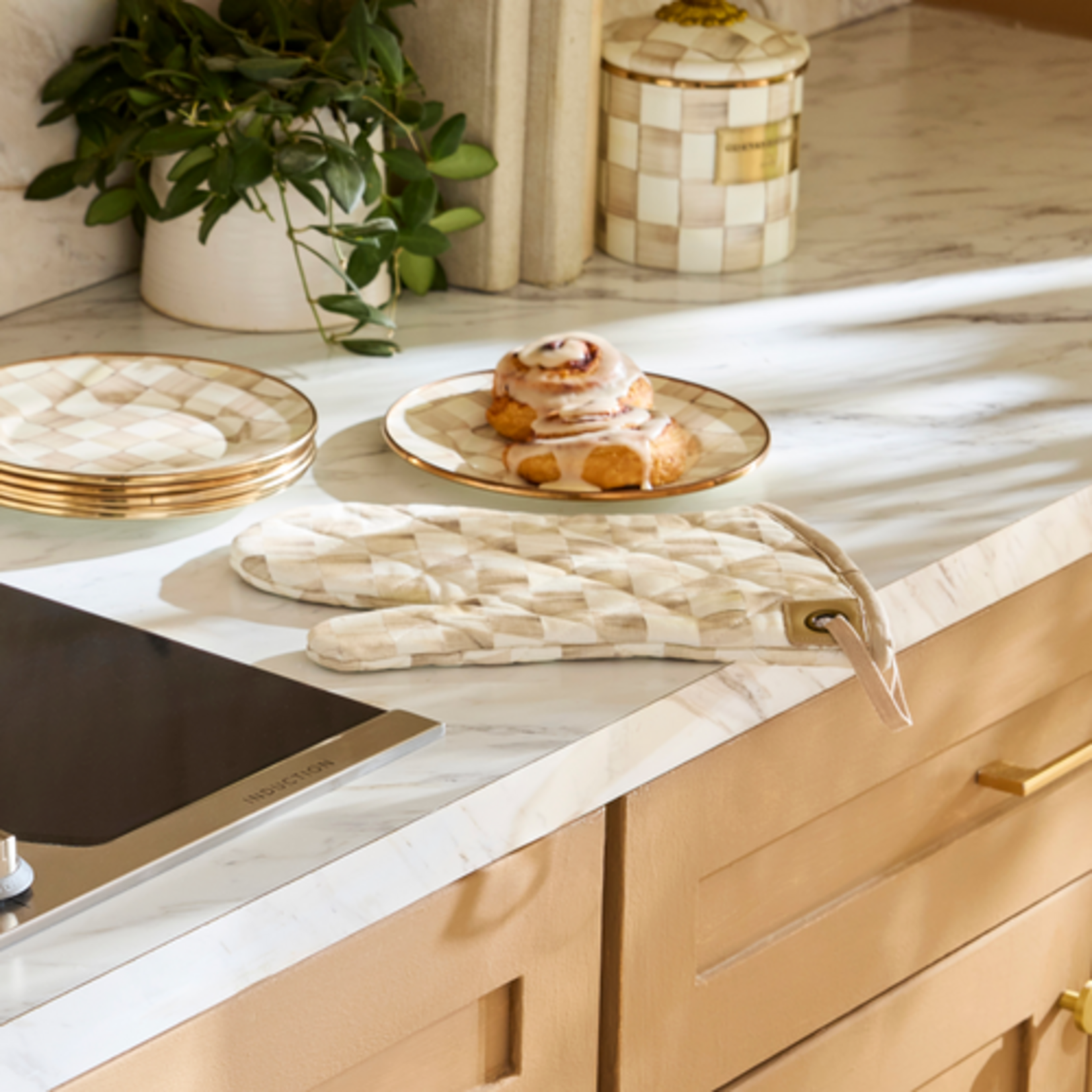 MacKenzie-Childs mocha check oven mitt