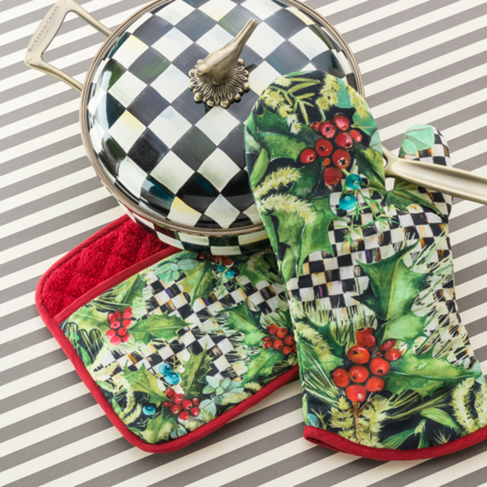 MacKenzie-Childs courtly check 2.5 quart saucepan