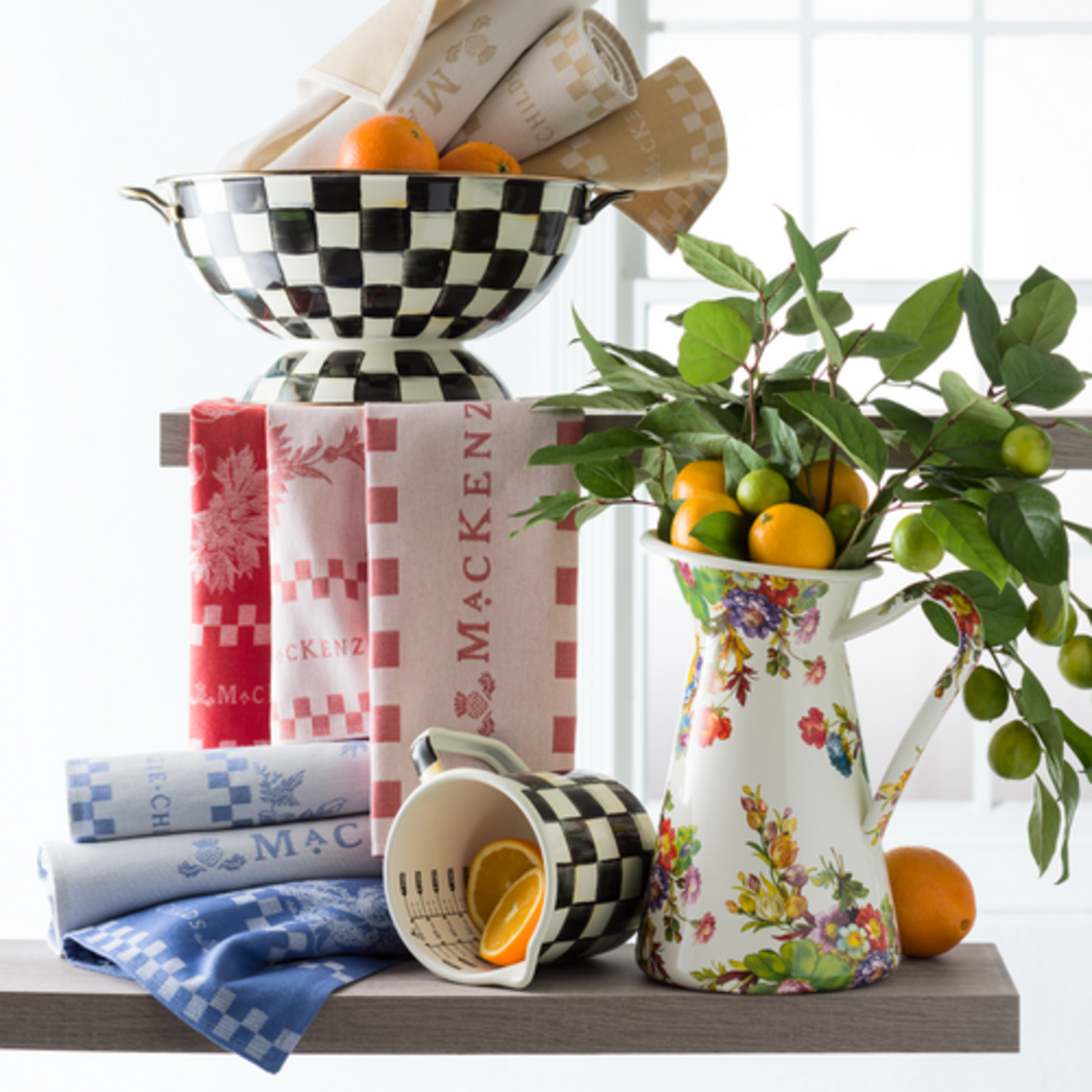 MacKenzie-Childs courtly check 7 cup measuring cup