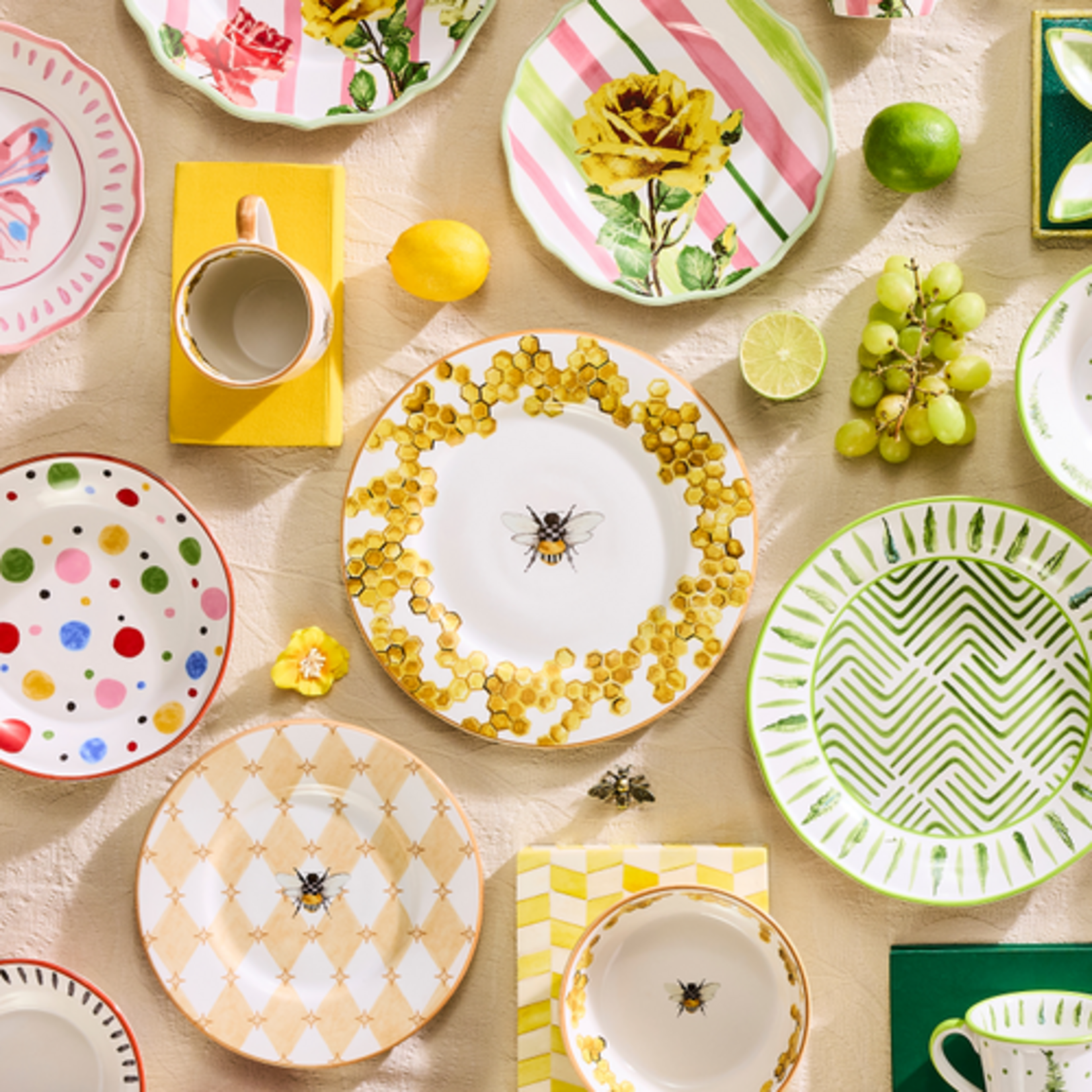 MacKenzie-Childs queen bee dinner plate