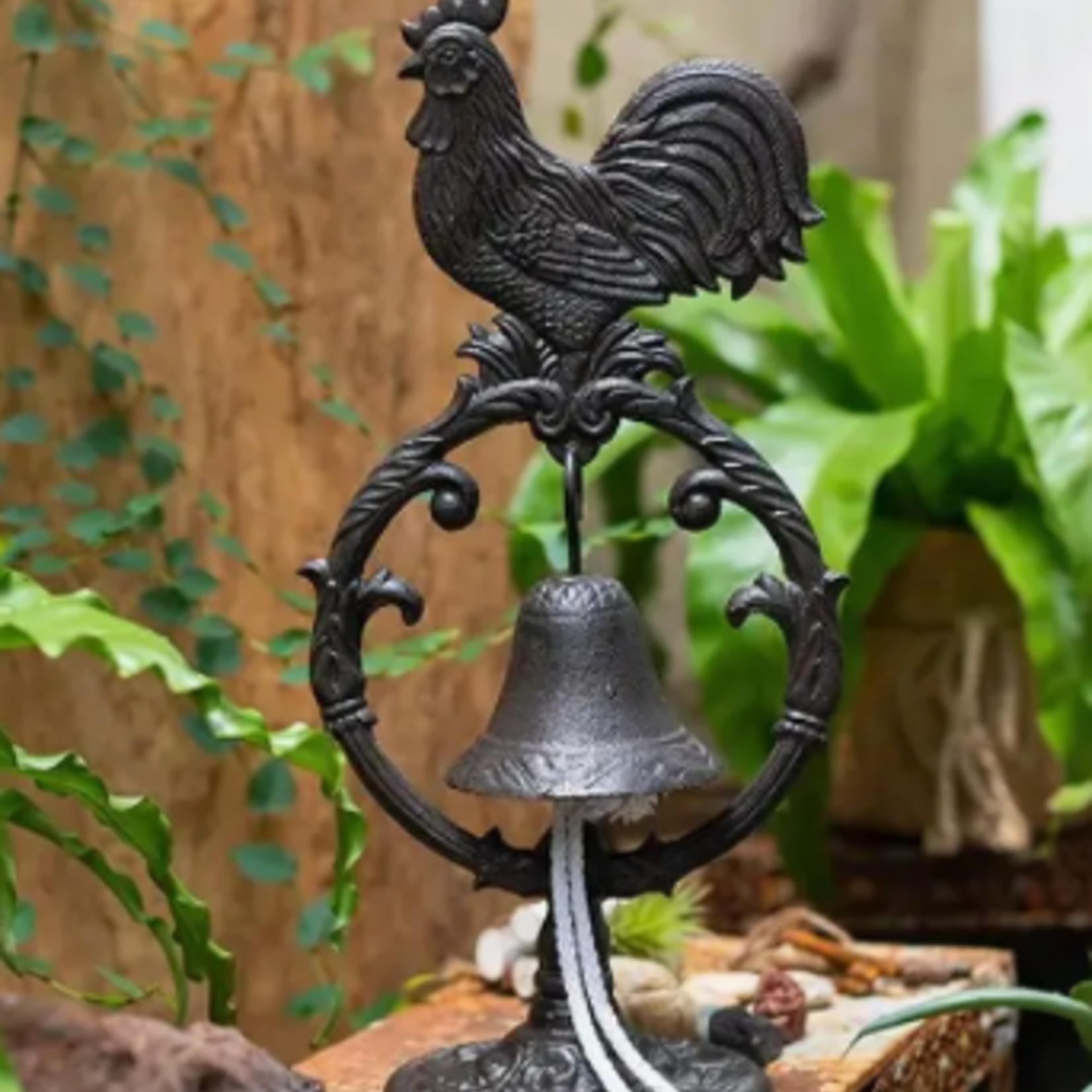 Vagabond Vintage Cast Iron Tabletop Dinner Bell