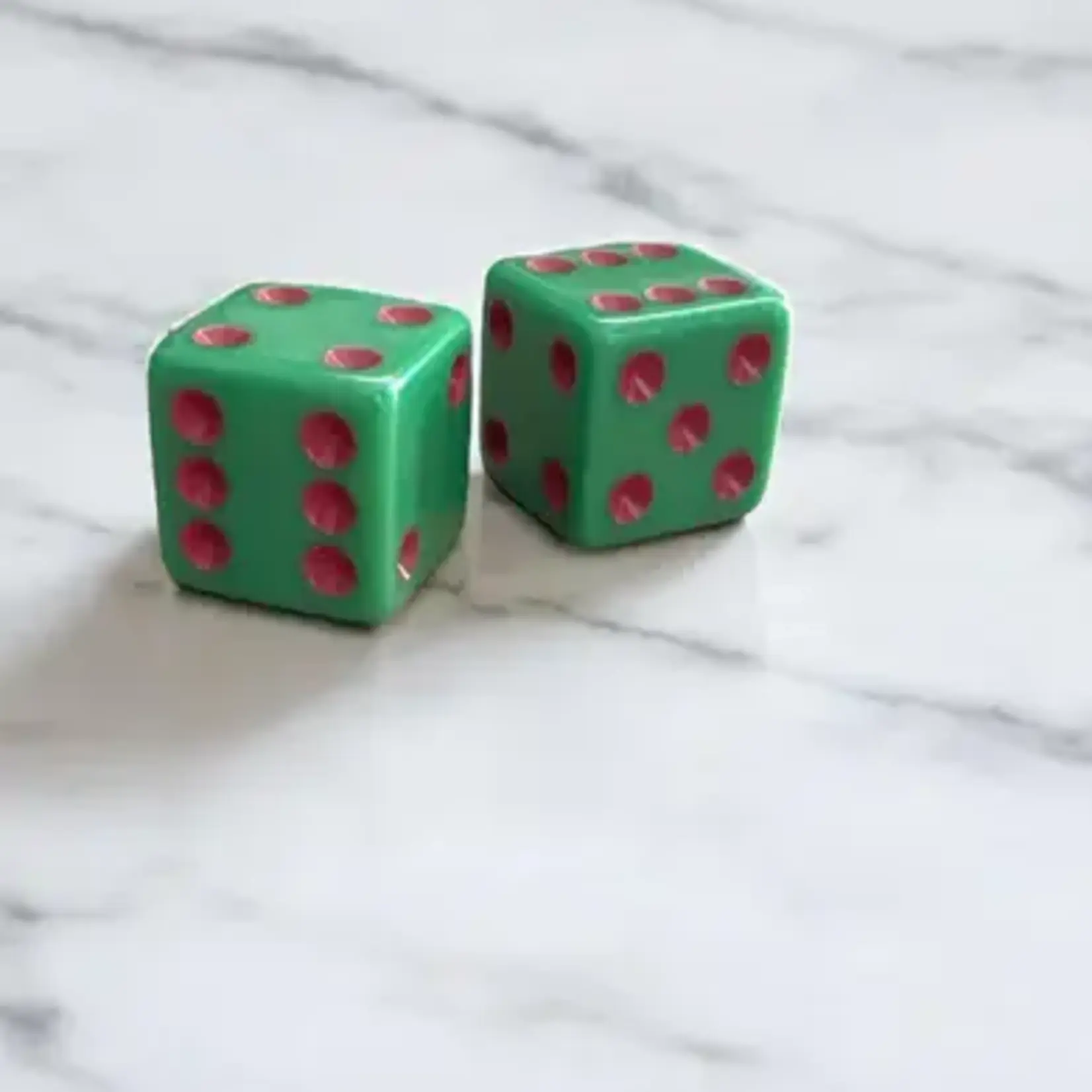 Peace Love Mahjong Dice (set of 2)