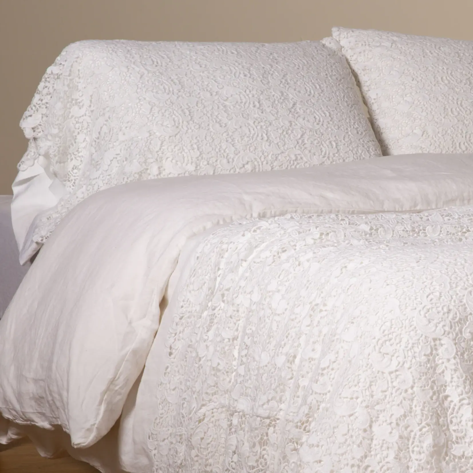 Bella Notte Allora Lace Pillowcase (Single)