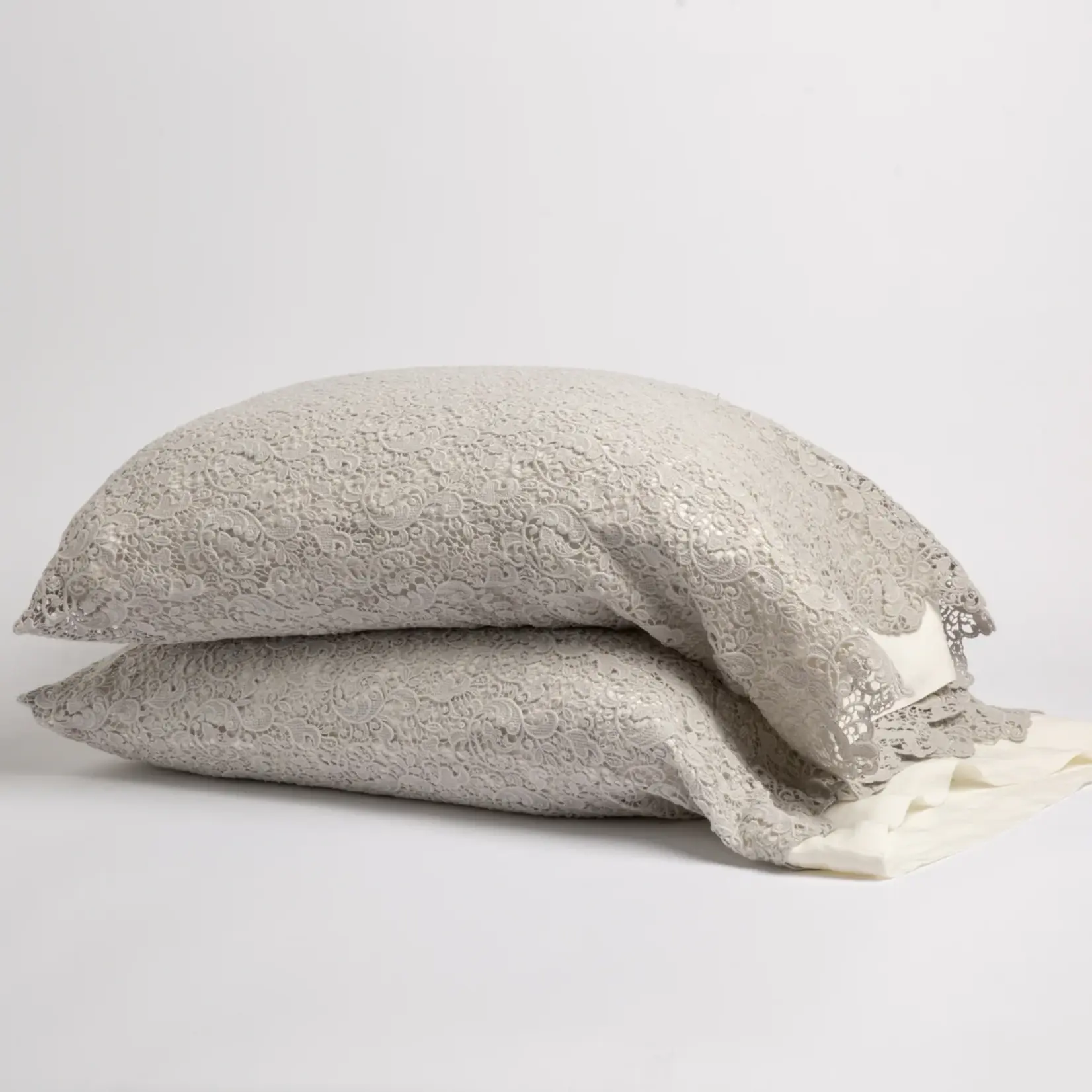 Bella Notte Allora Lace Pillowcase (Single)