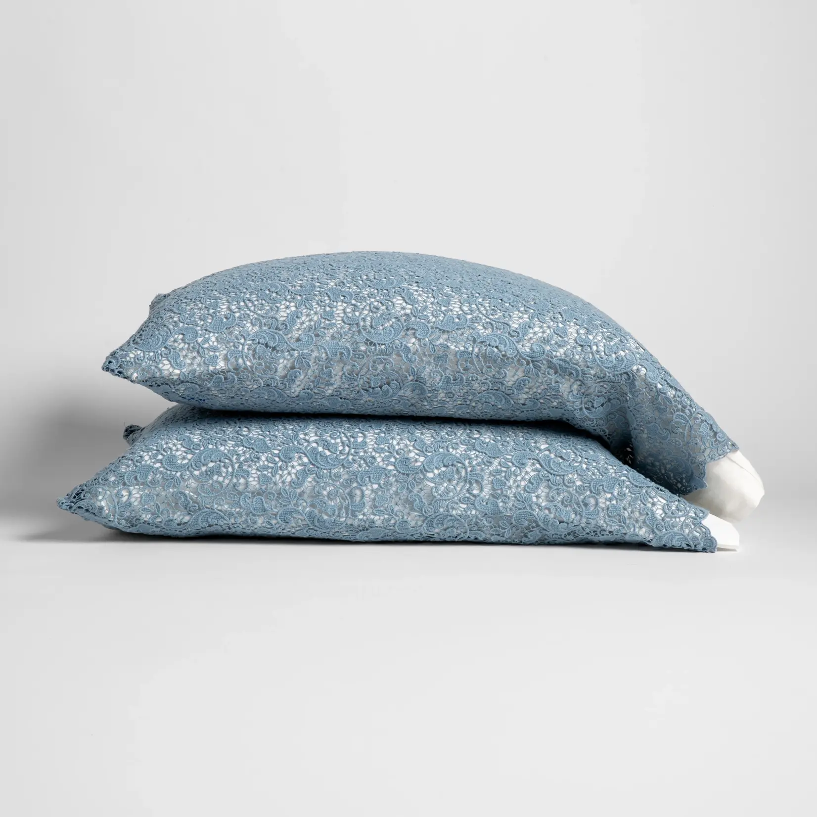 Bella Notte Allora Lace Pillowcase (Single)