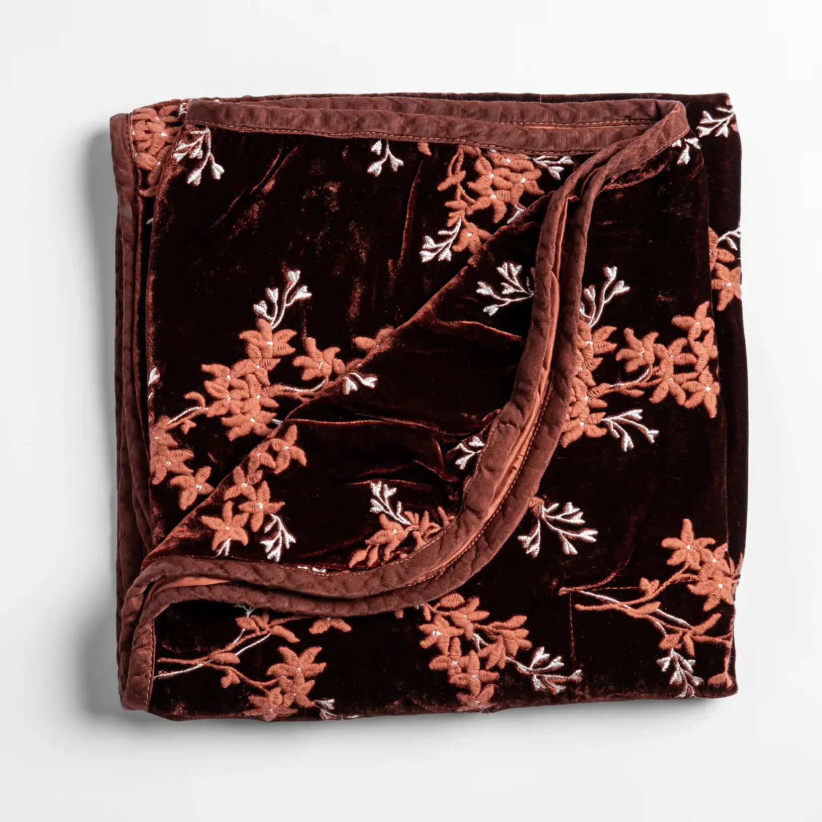 Bella Notte Lynette Throw Blanket