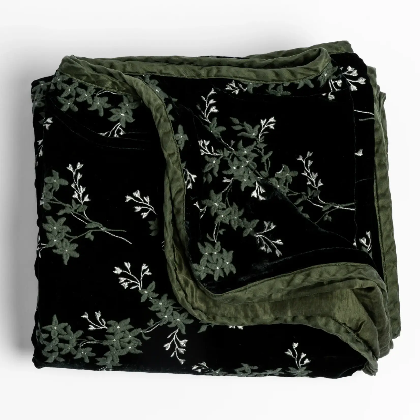 Bella Notte Lynette Throw Blanket