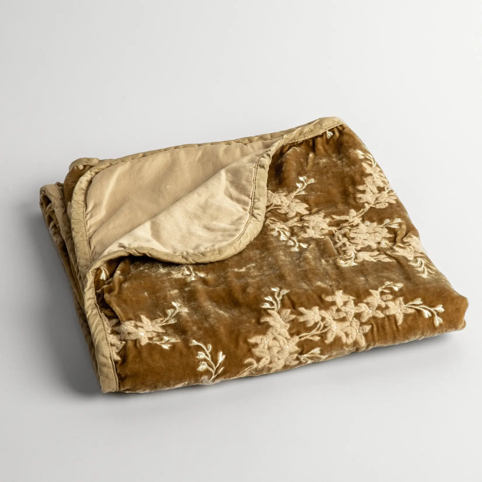 Bella Notte Lynette Baby Blanket