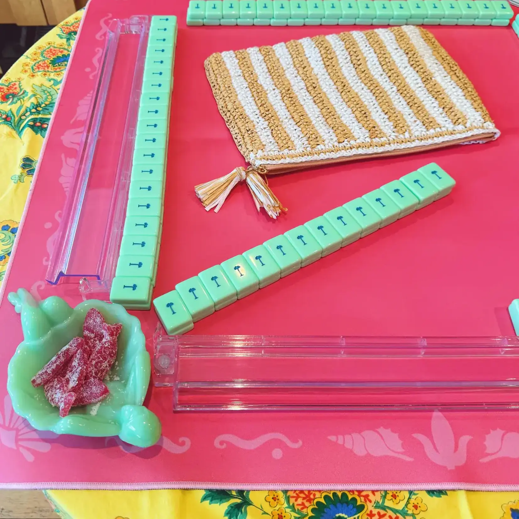 The Mahjong House Pink Island Border Mahjong Mat