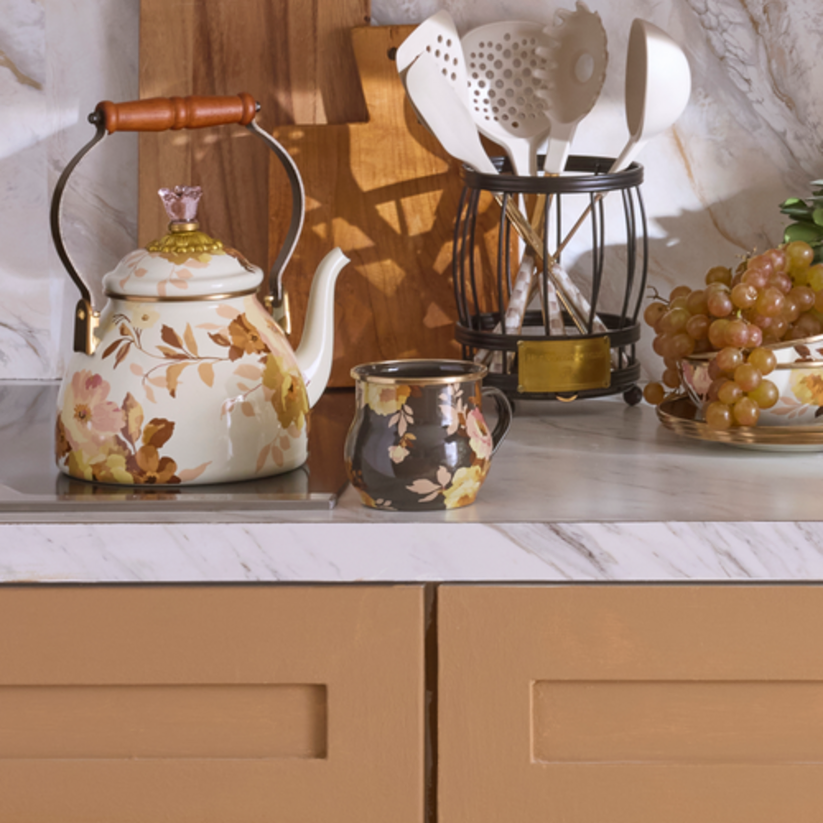 MacKenzie-Childs wild rose brown mug