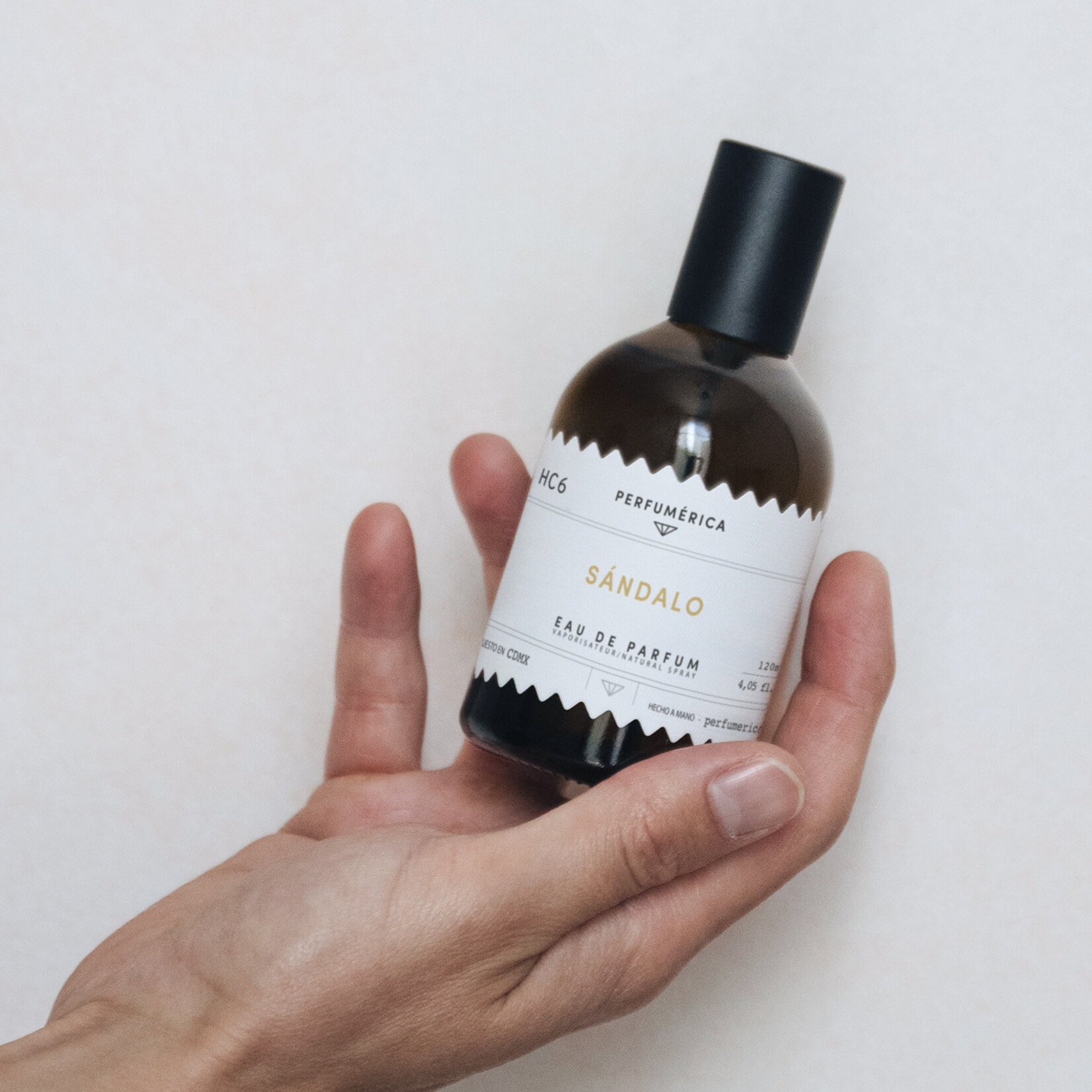 Perfumérica HC6 Sandalwood Eau De Parfum