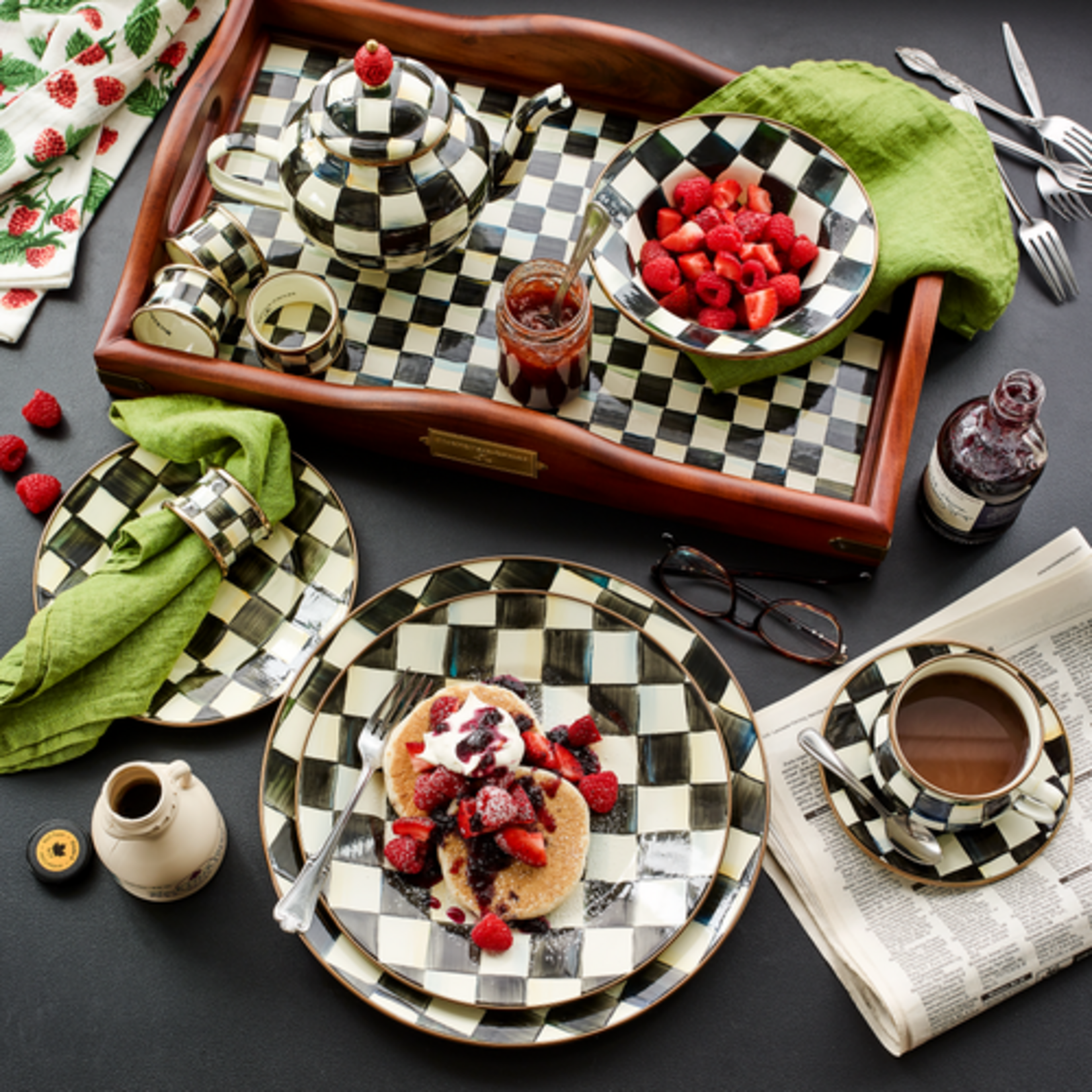 MacKenzie-Childs courtly check dinner plate
