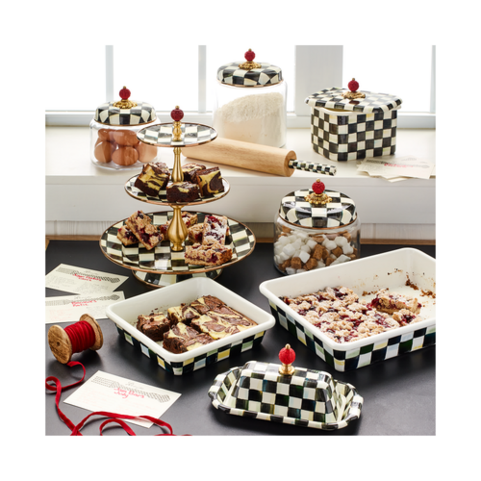 MacKenzie-Childs courtly check 8" baking pan