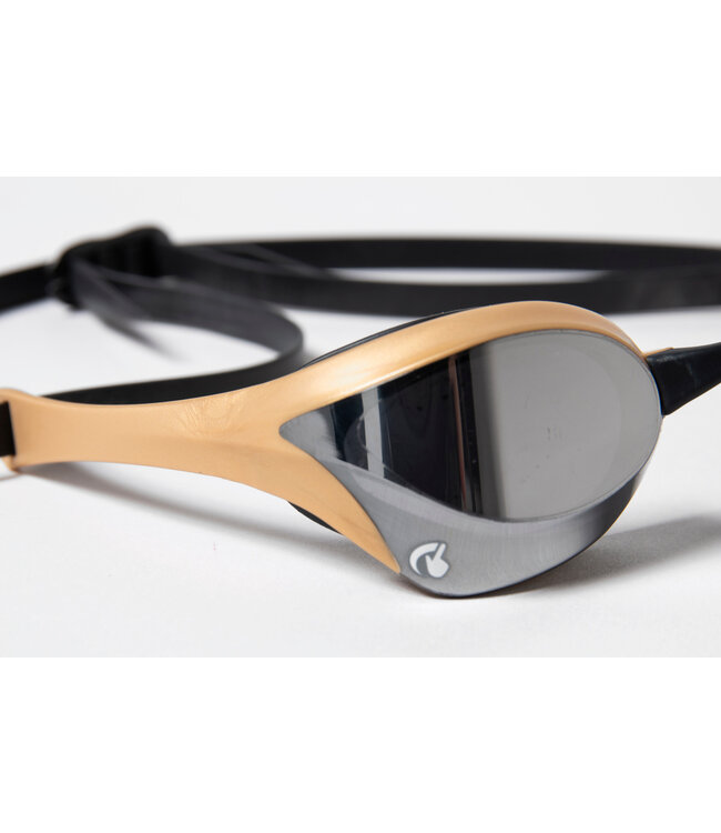 Arena Cobra Ultra Mirror (+Swipe Tech)