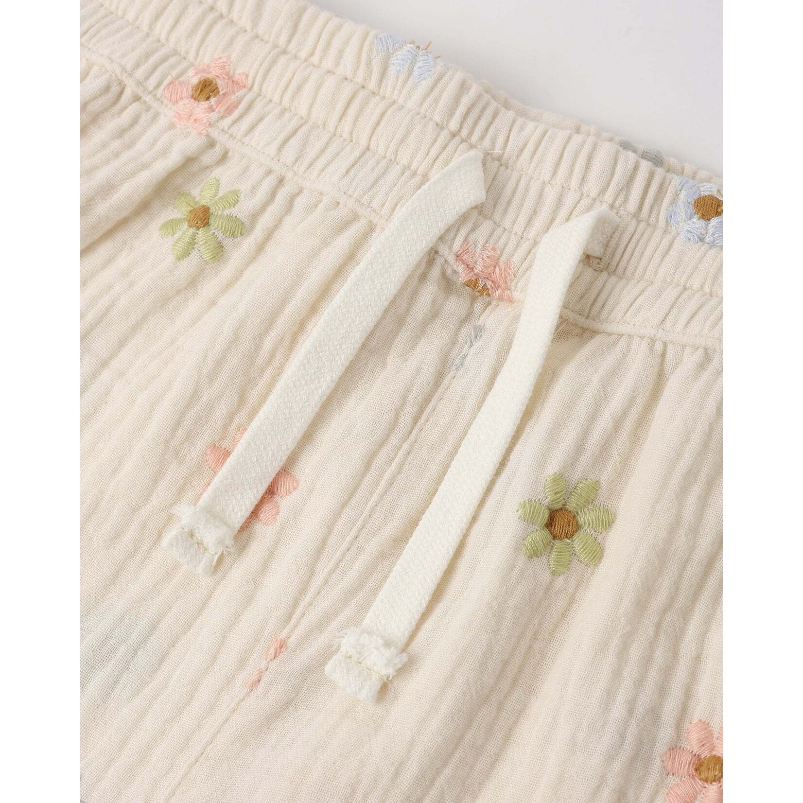 Rylee + Cru Rylee + Cru Natural Embroidered Daisies Kayli Set