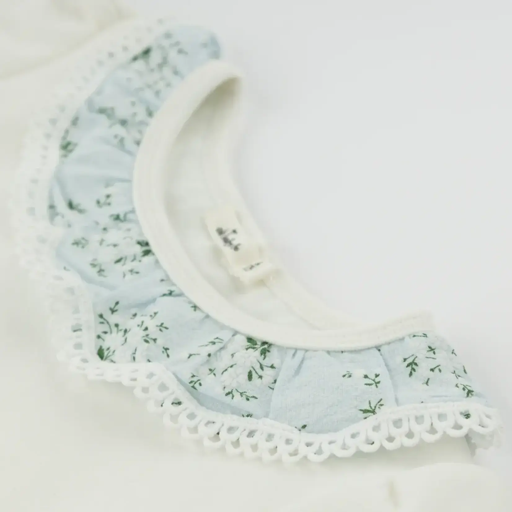 Oh Baby! Oh Baby Oyster Apple Blossom Layla Tee With Sky Bella Collar
