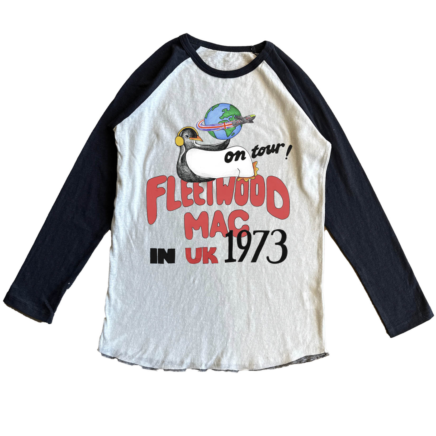 Rowdy Sprout Rowdy Sprout Vintage White/Black Fleetwood Mac Penguin 1973 Raglan L/S Tee