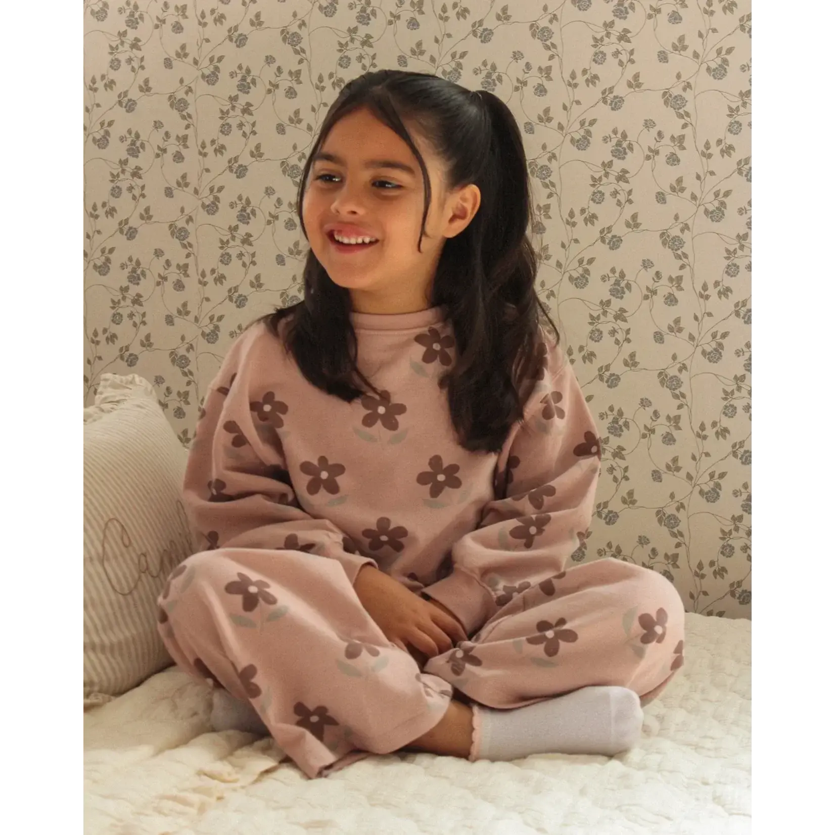 Rylee + Cru Rylee & Cru Rosewood Daisy Oversized Sweatshirt And Pant Set