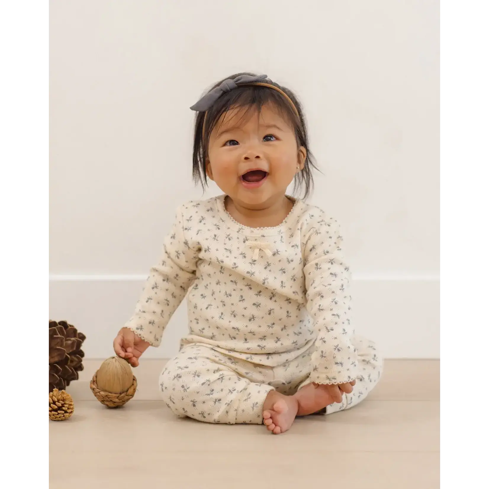 Quincy Mae Quincy Mae Natural Blue Ditsy Pointelle L/S Tee & Legging Set