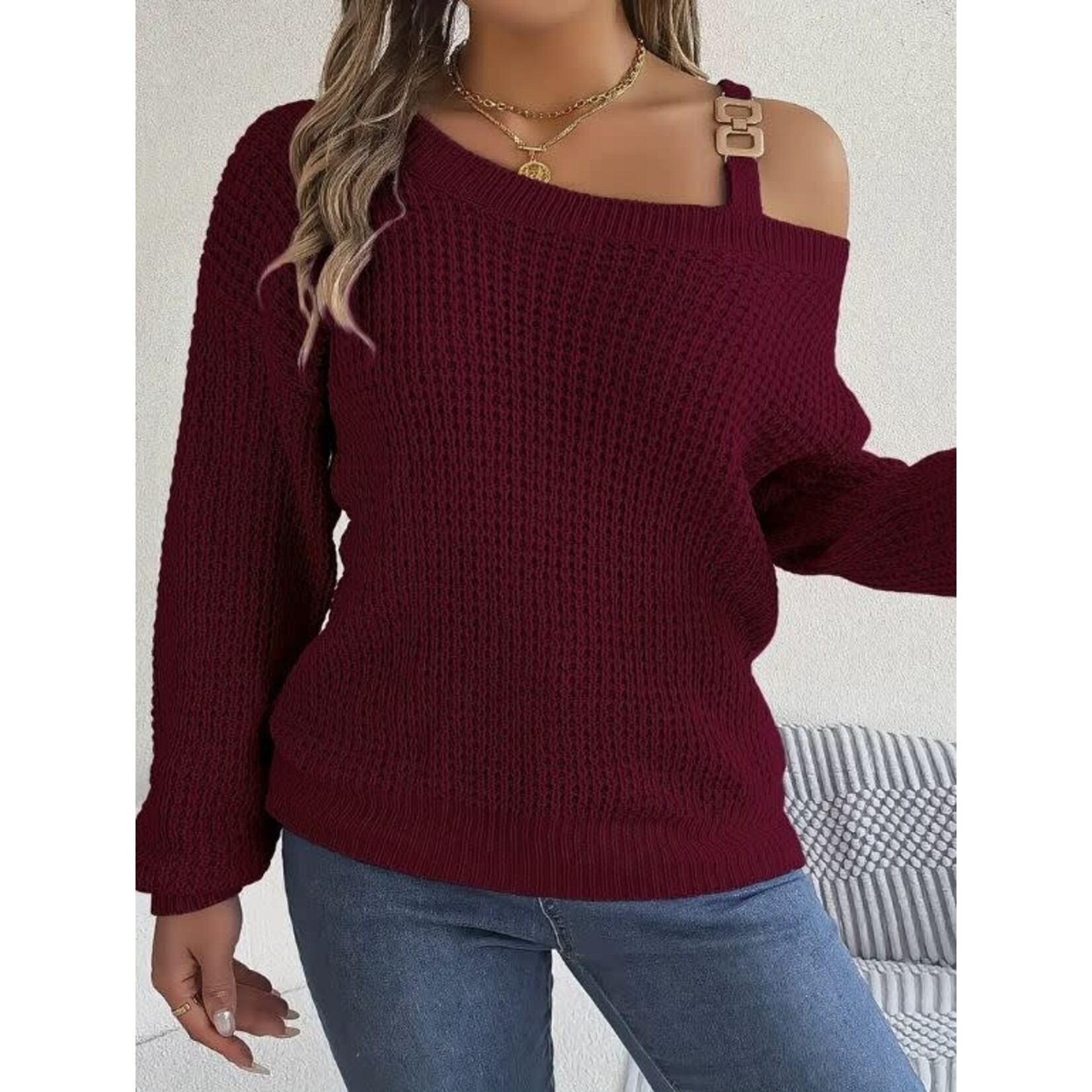 GGS Tami Cold Shoulder Sweater Burgundy