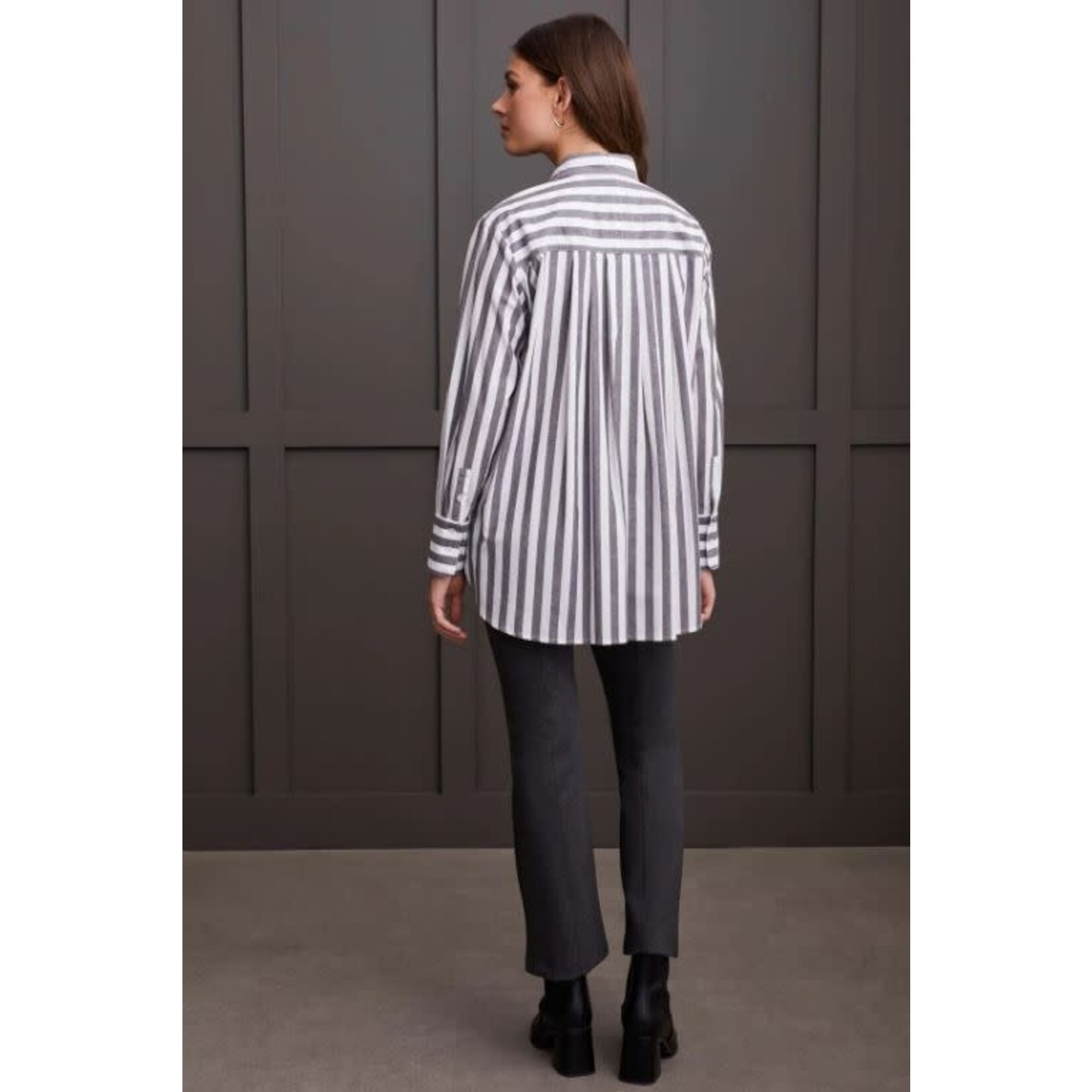 Tribal Shirt With Back Pleats