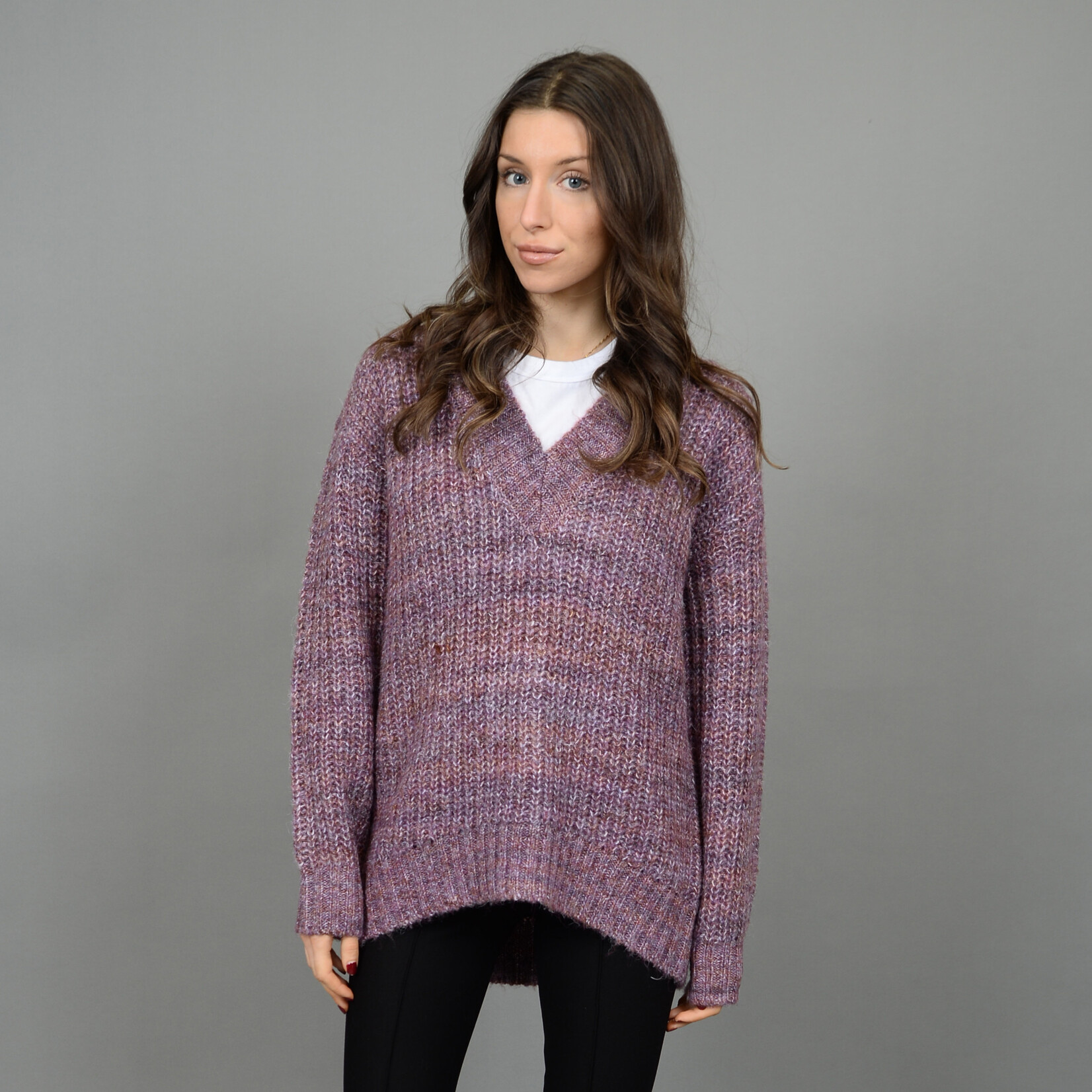 Rd Style Roderica Long Sleeve V-Neck Sweater