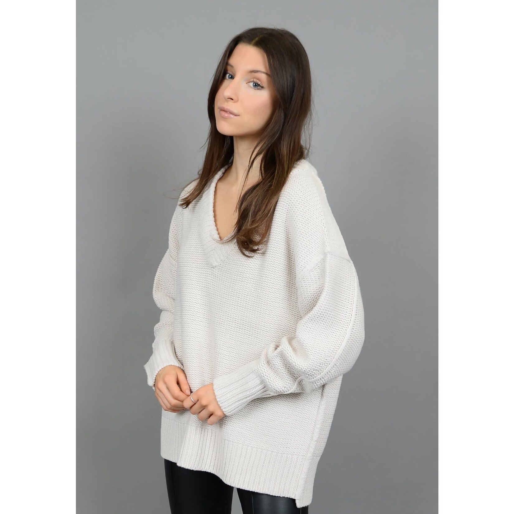 Rd Style Zvona Longsleeve V-Neck Sweater