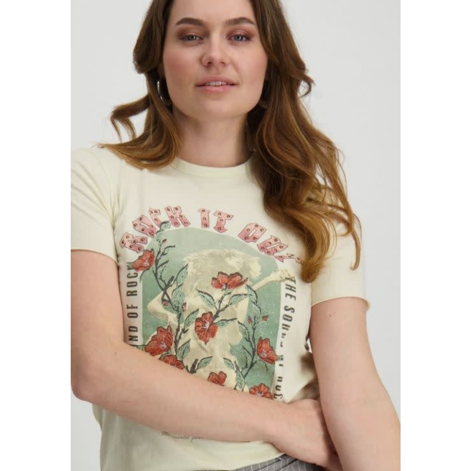 Only Lucy Life Tee