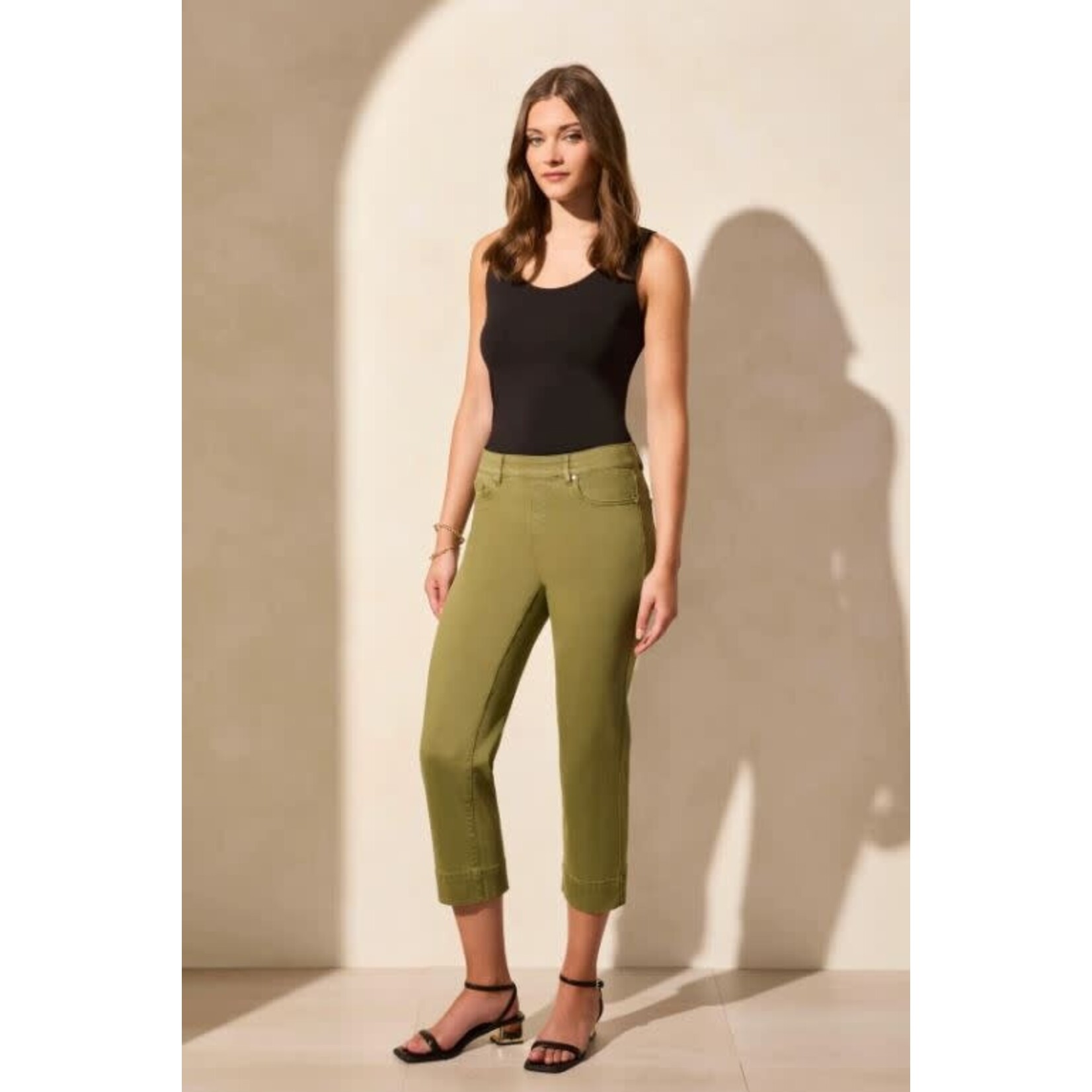 Tribal Pull On Kick Flare Capri