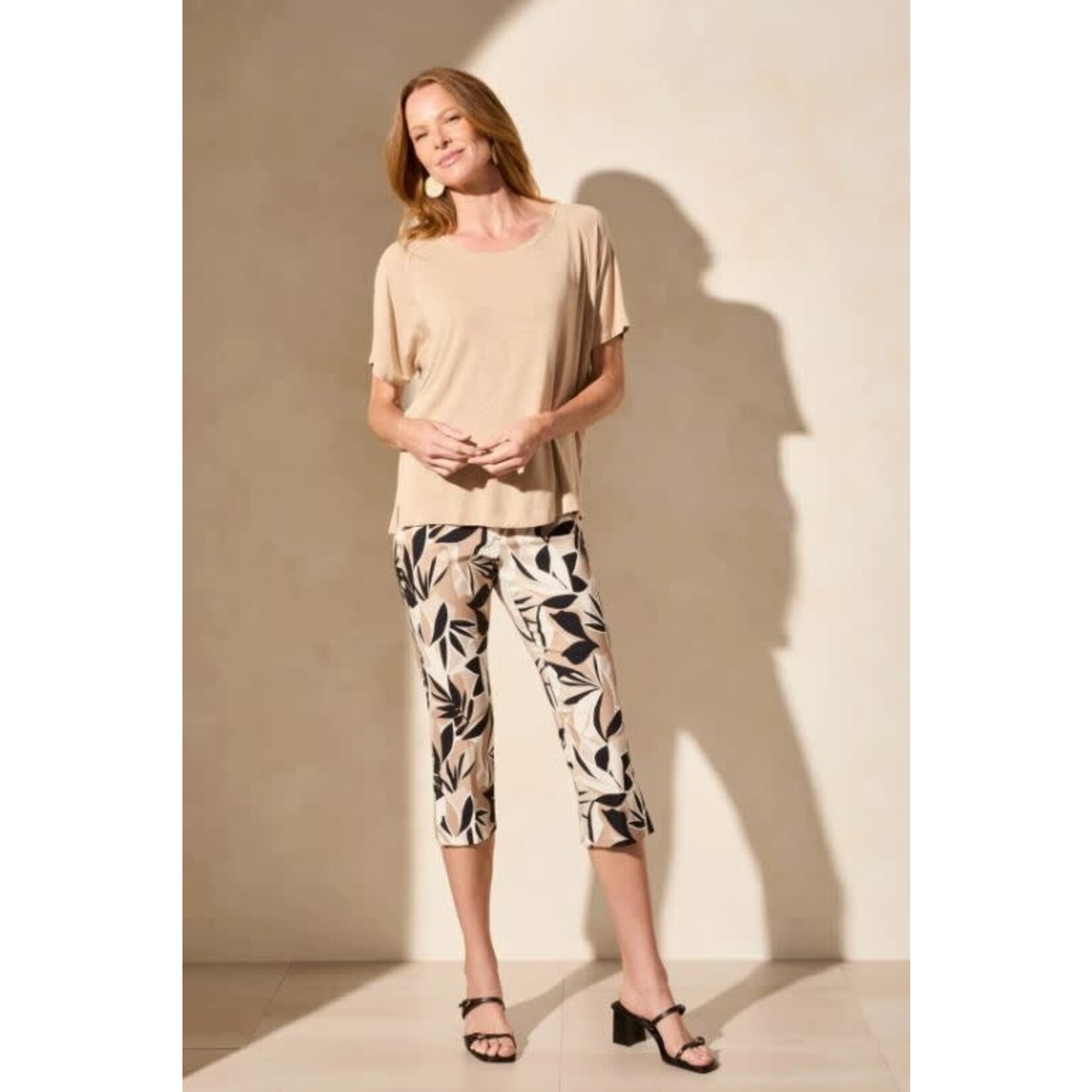 Tribal Pull On Capri With Self Button Vent