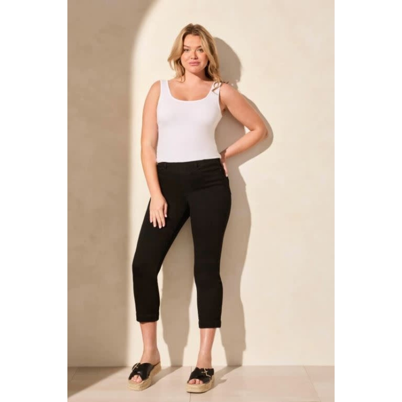 Tribal Audrey Pull On Straight Crop Jeans