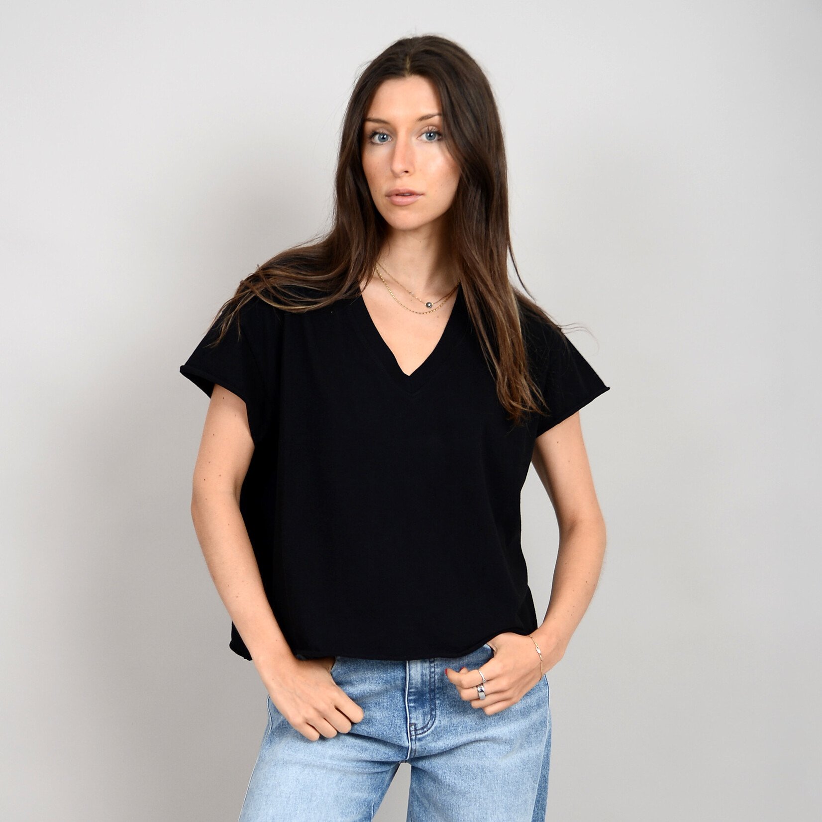 Rd Style Tara V-Neck Tee