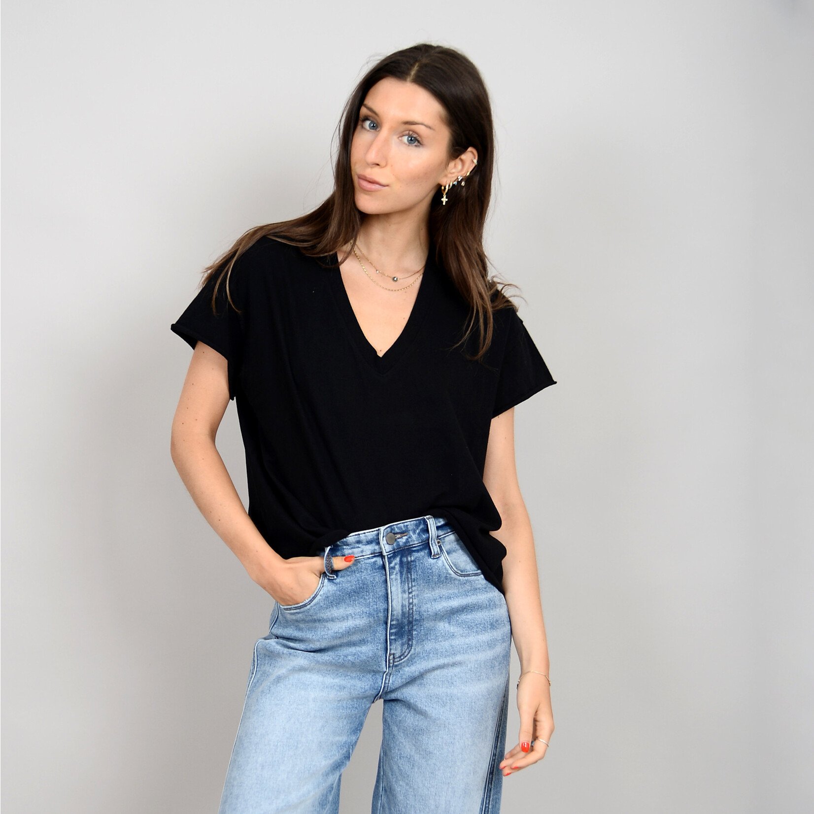 Rd Style Tara V-Neck Tee