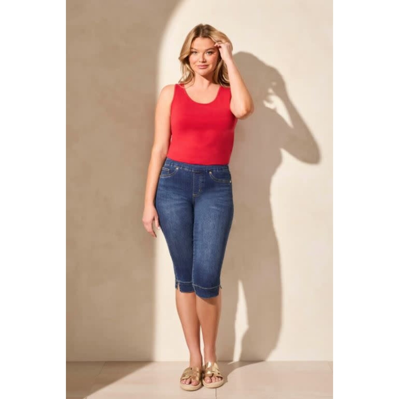 Tribal Audrey Pull On Capri With Side Slit