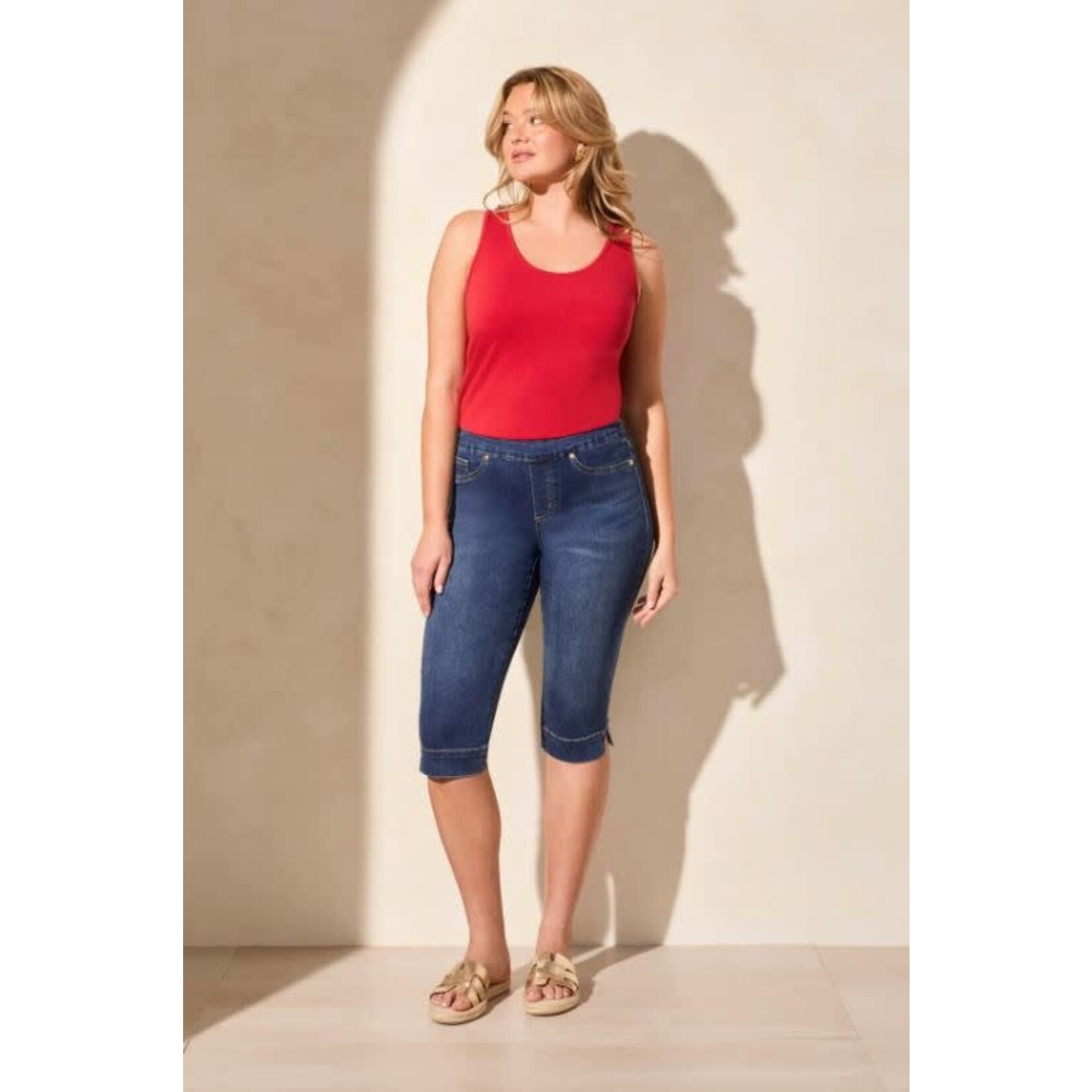 Tribal Audrey Pull On Capri With Side Slit