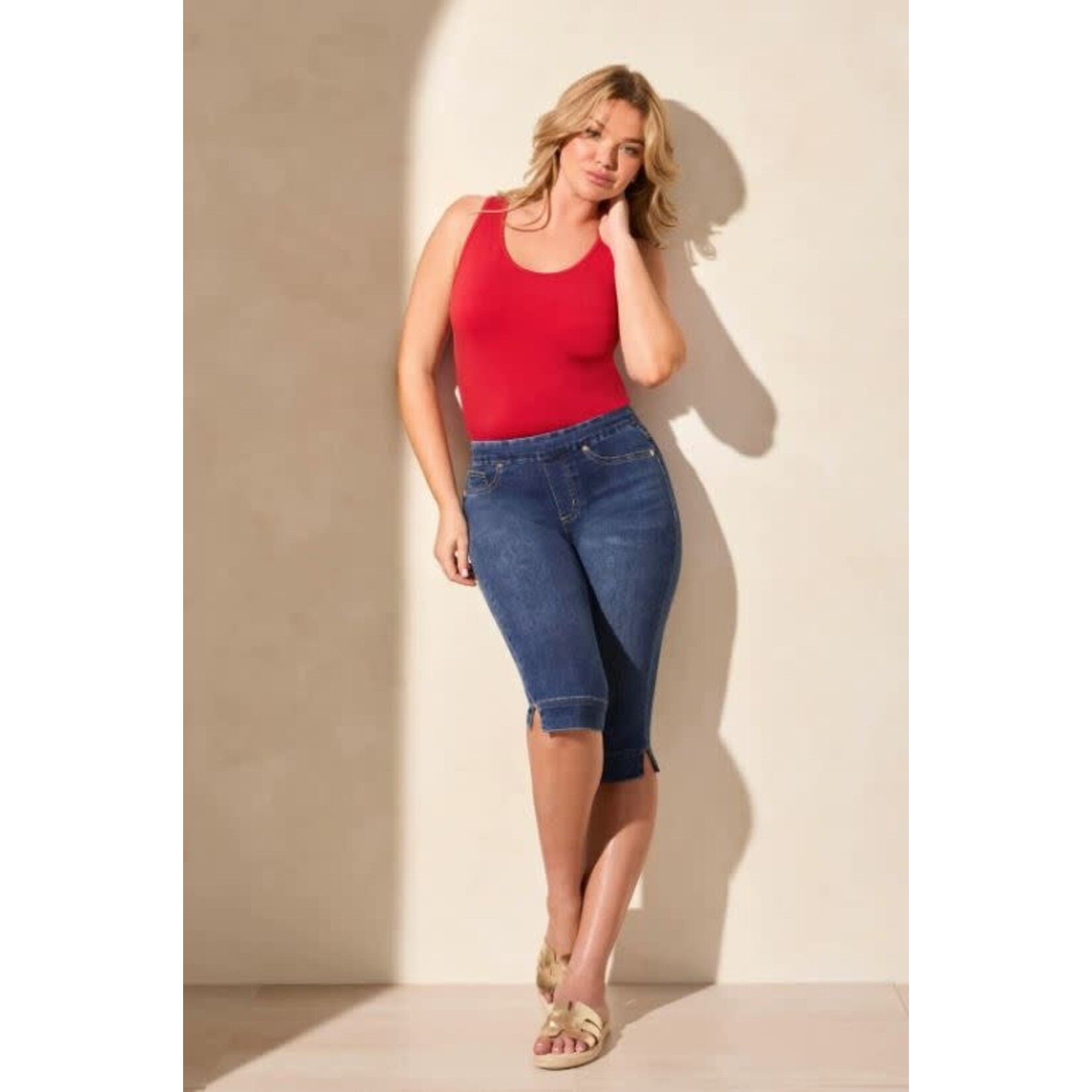 Tribal Audrey Pull On Capri With Side Slit