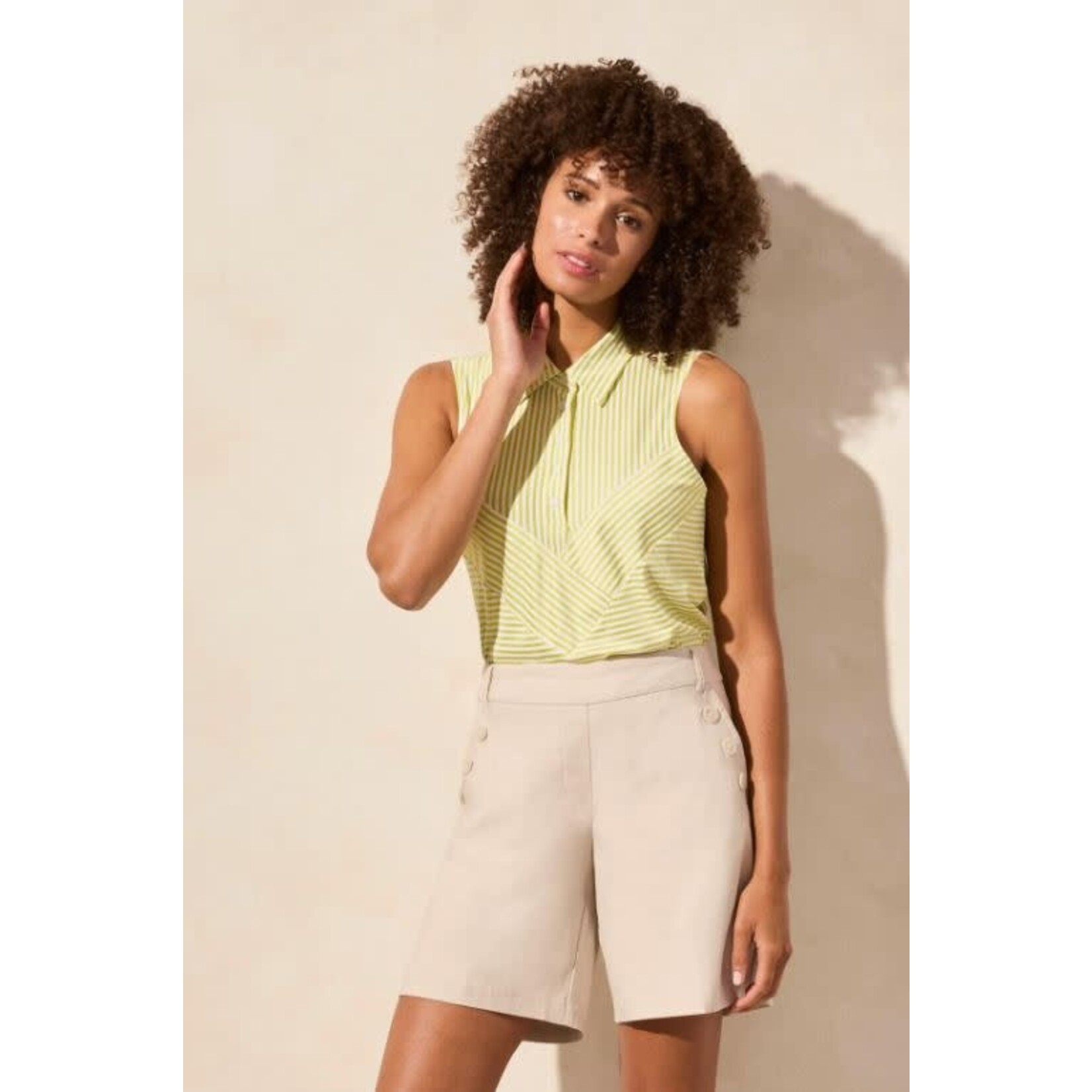Tribal Flatten It Pull On Button Accent Short