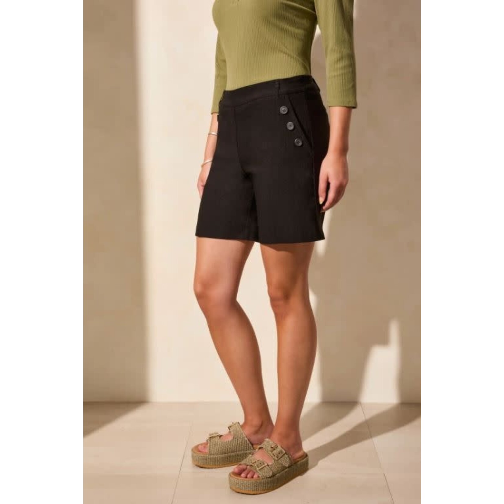 Tribal Flatten It Pull On Button Accent Short