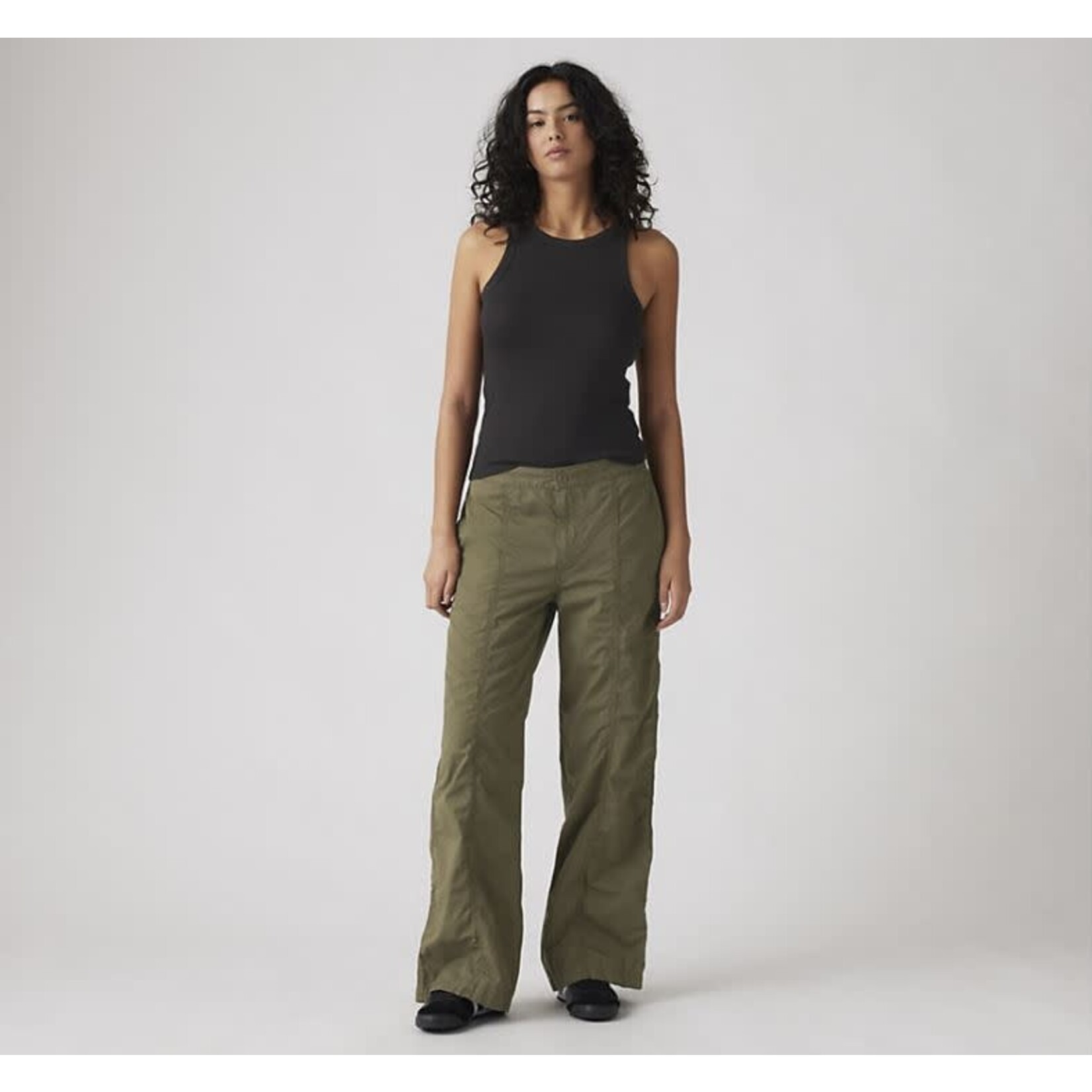 Levi's Baggy Parachute Pant