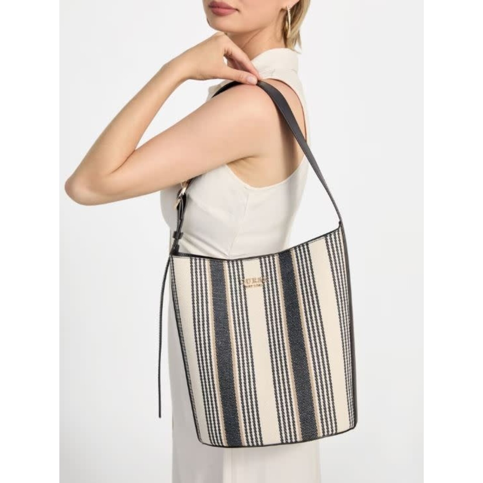 Guess Nicolette Bucket Shoulder Bag