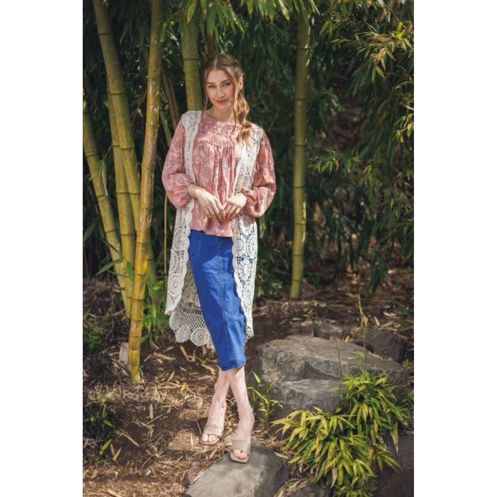 Papillon Crochet High Low Open Vest