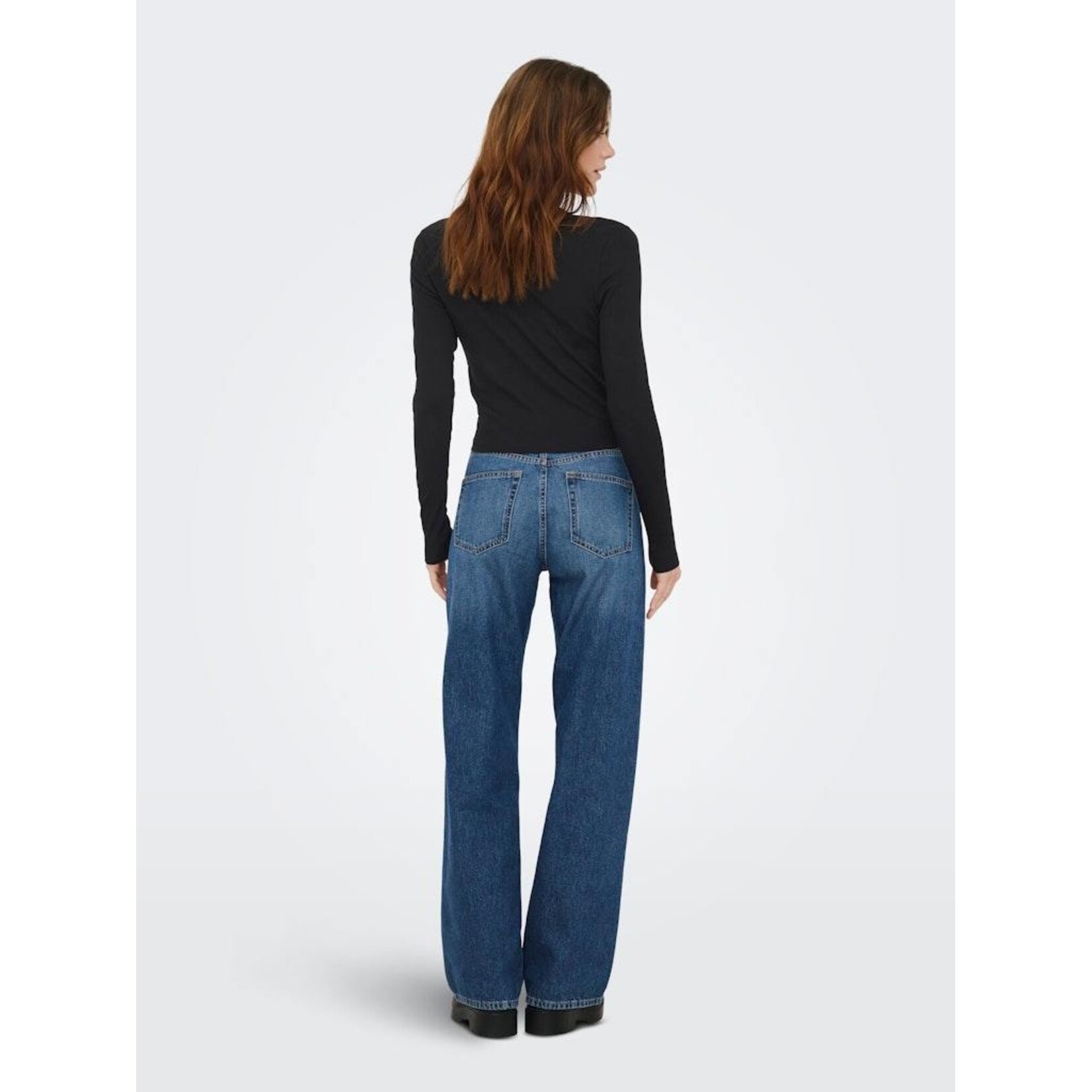 Only Betty Long Sleeve V-Neck