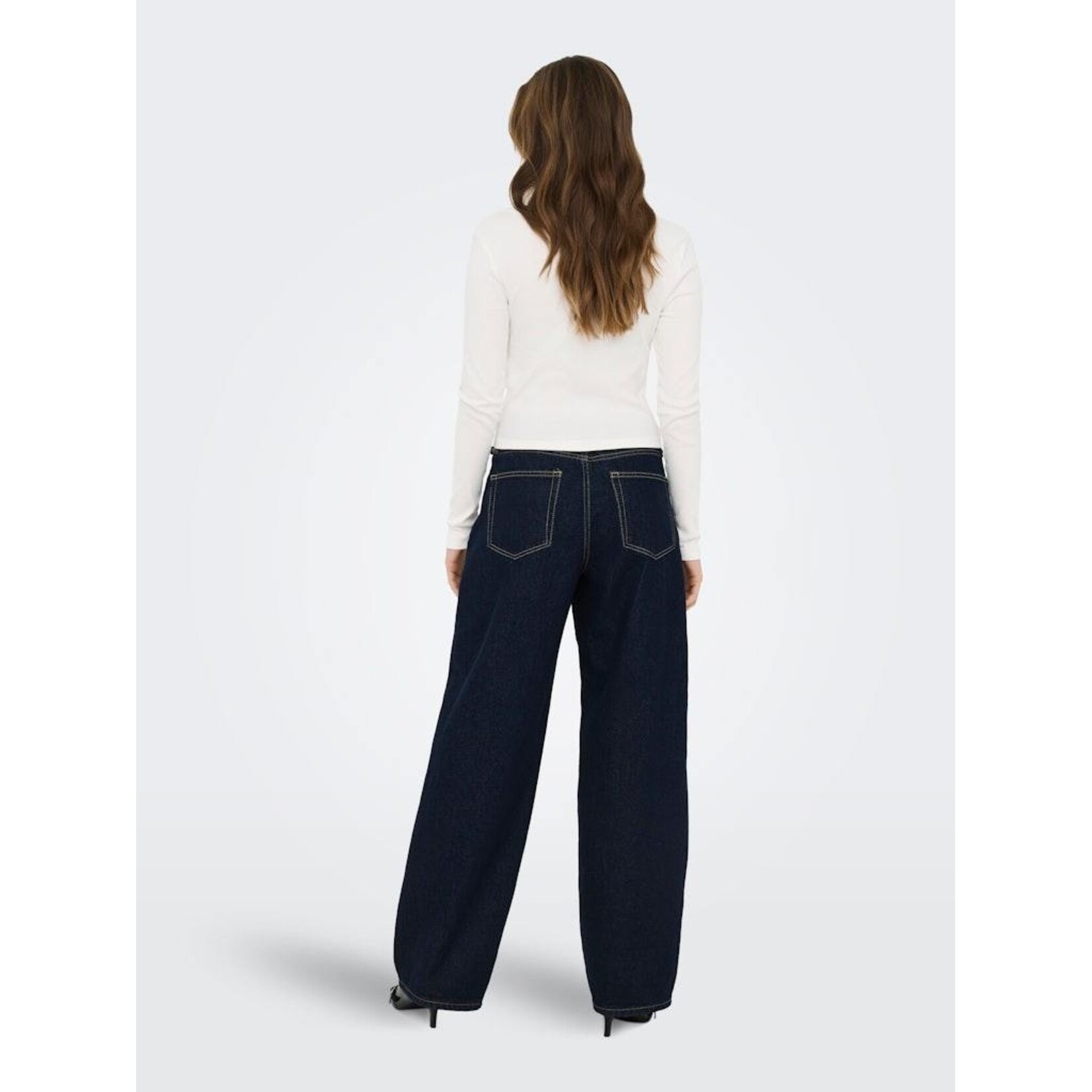 Only Betty Long Sleeve V-Neck