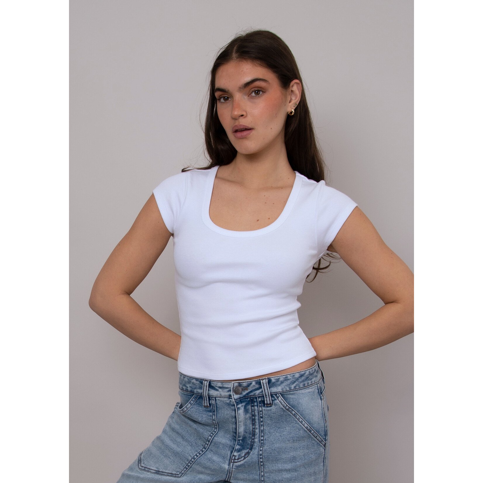 Rd Style Kendra Scoop Neck Cap Sleeve Top