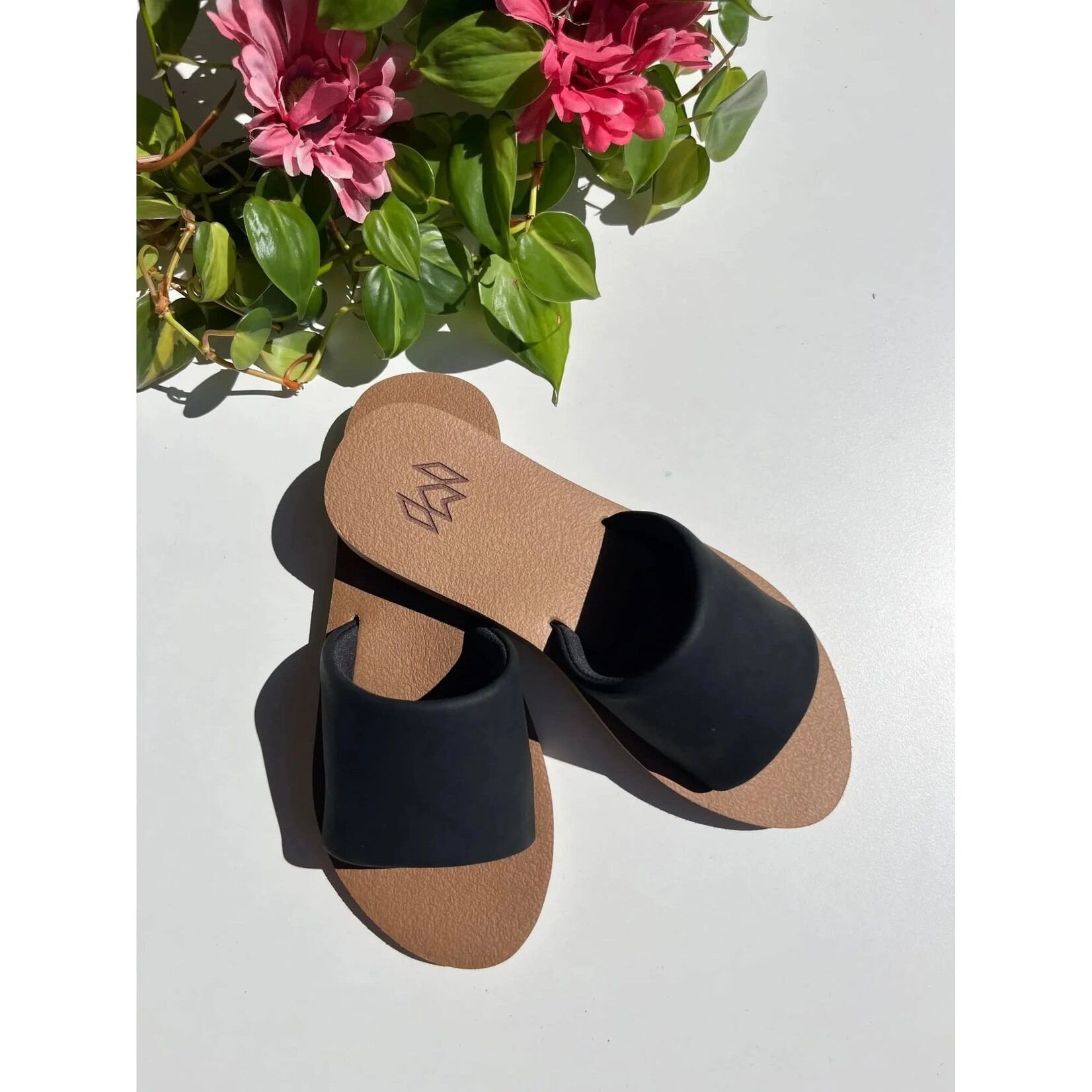 Malvados Ellie II Slide Sandal