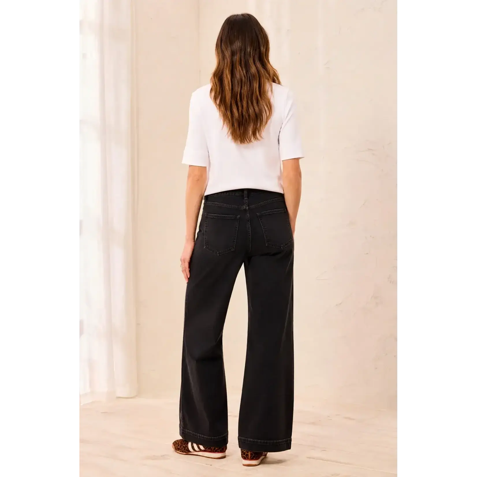 Tribal Audrey Button Fly Wide Leg Crop Jean