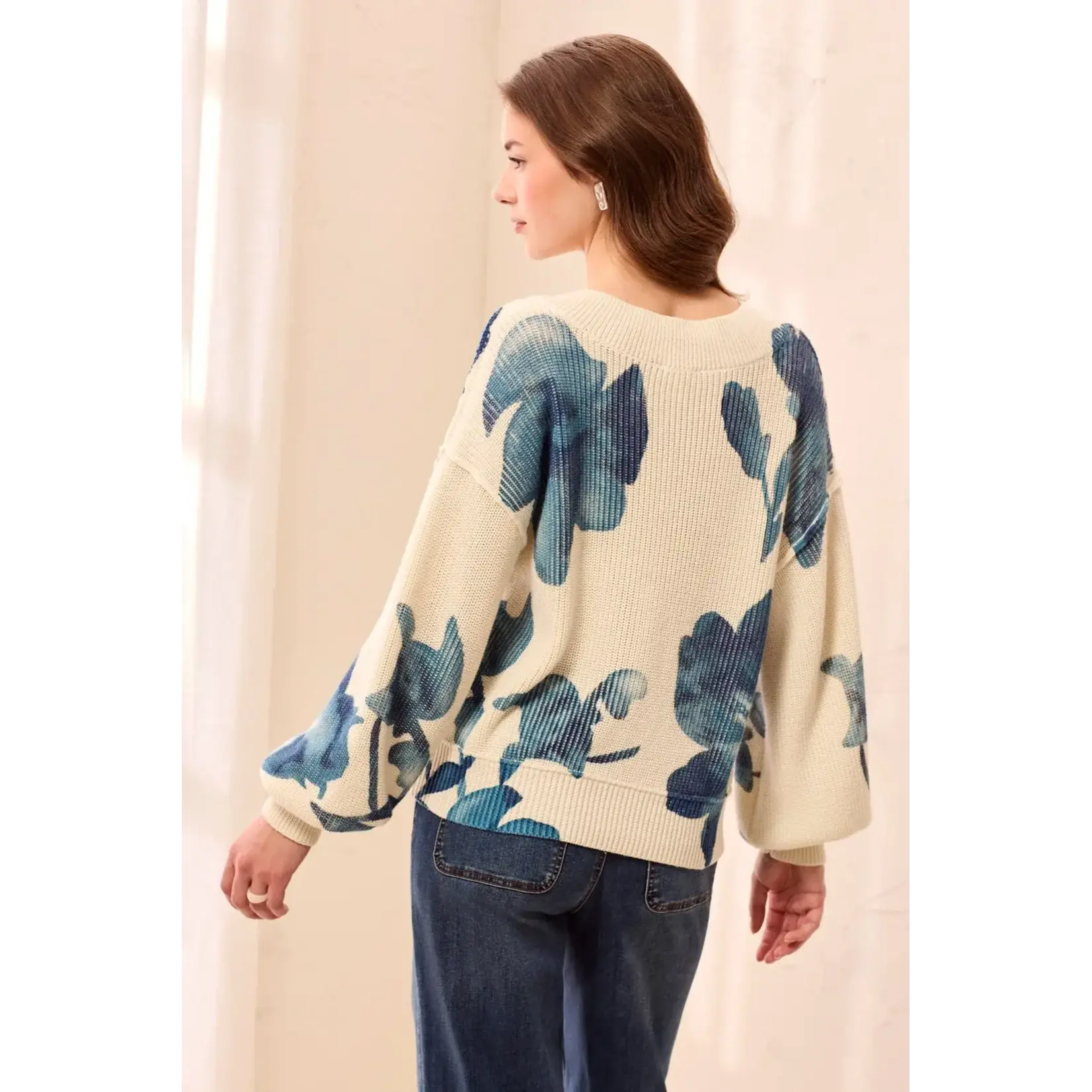 Tribal Puff Sleeve Printed V-Neck Sweater