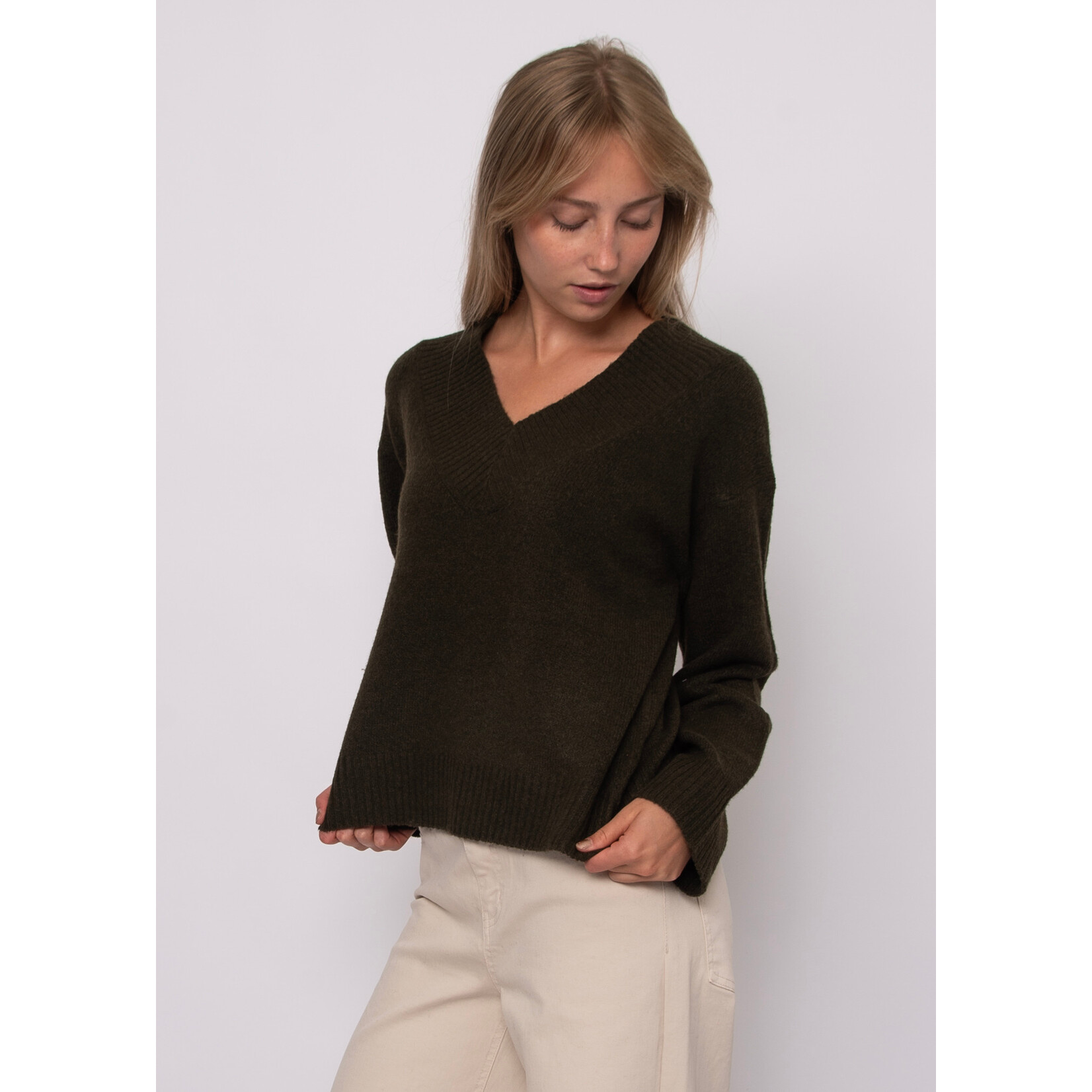 Rd Style Ida V-Neck Sweater
